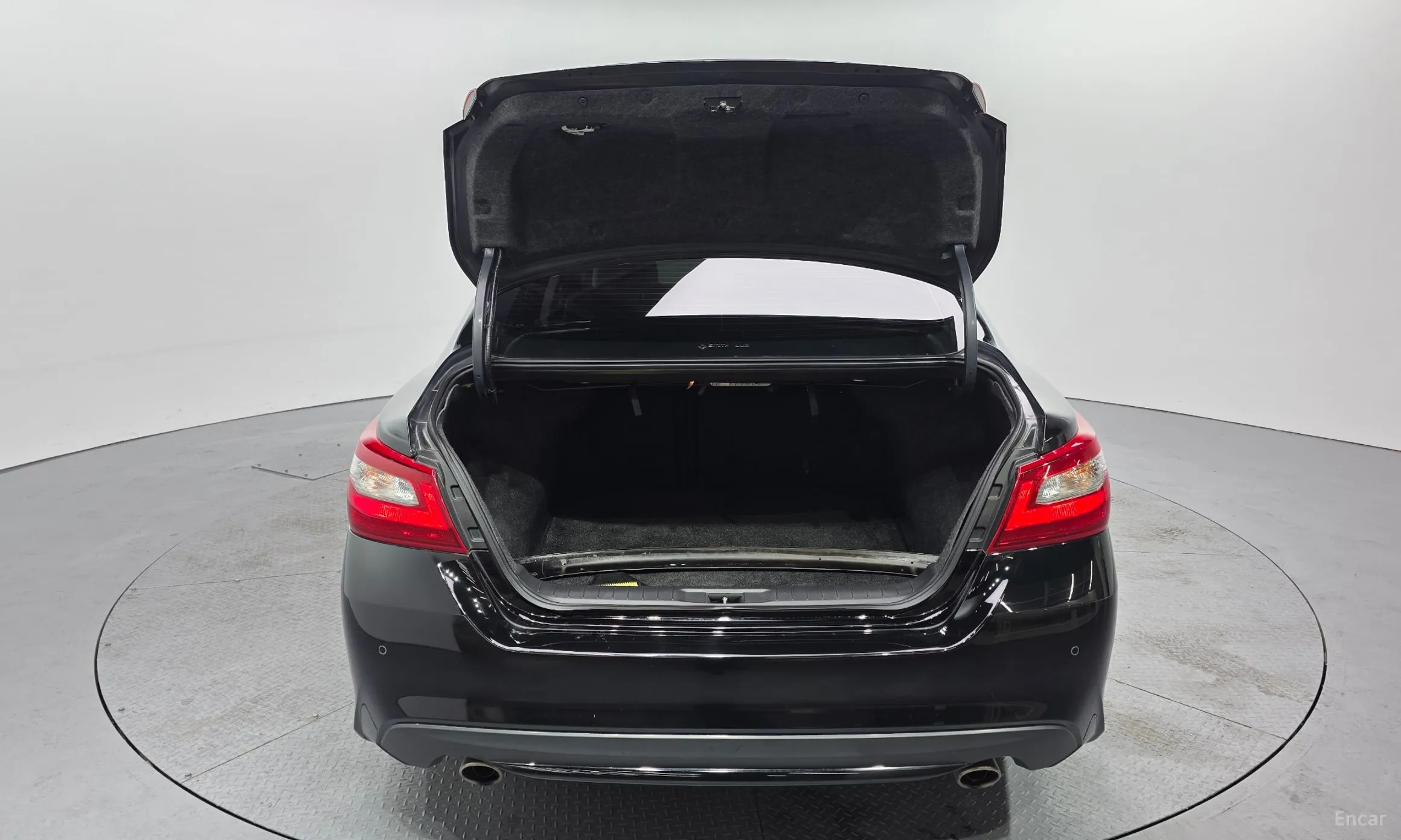 Nissan Altima превью 20
