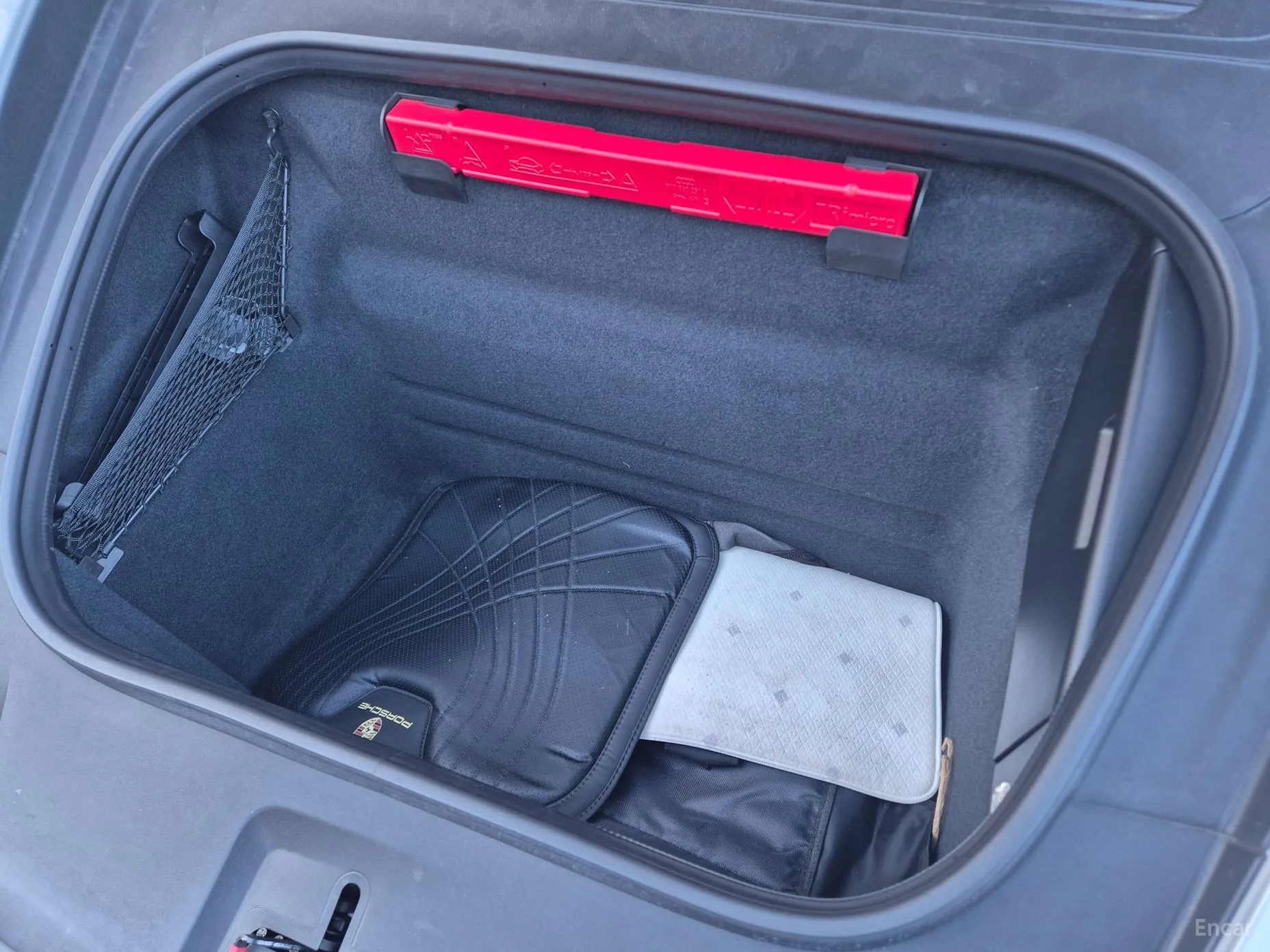 Porsche 911 (992) превью 18