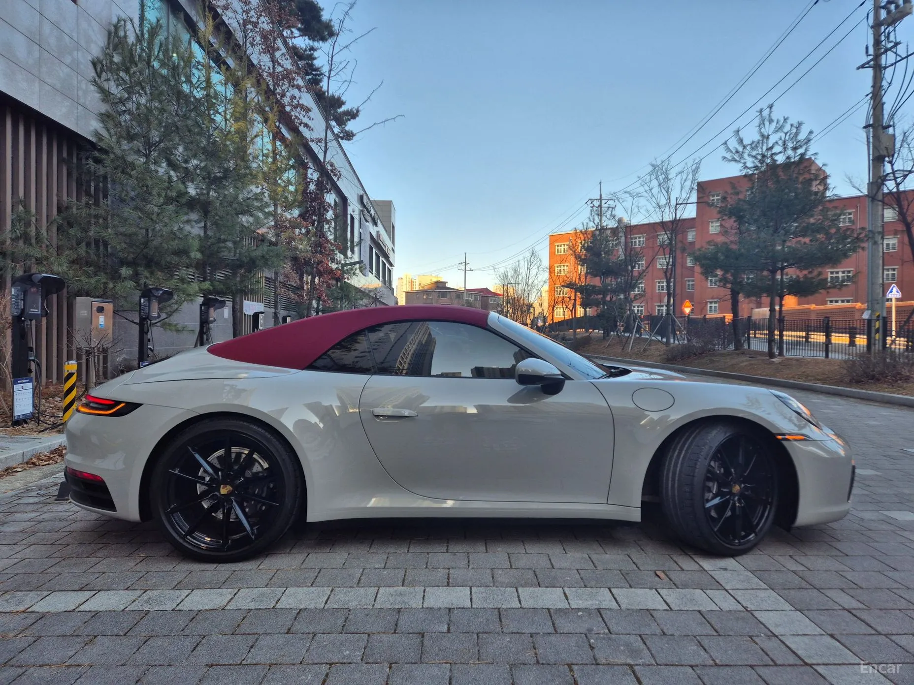 Porsche 911 (992) превью 4