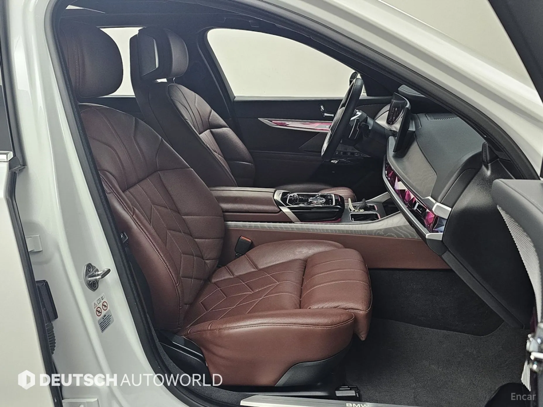 BMW 7 Series (G70) превью 10