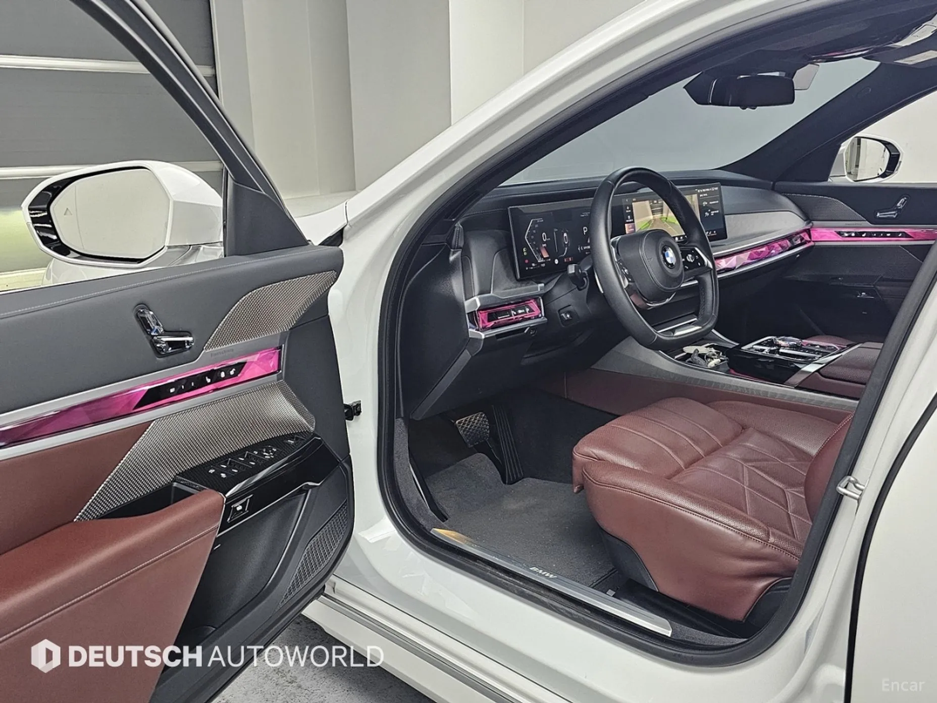 BMW 7 Series (G70) превью 11