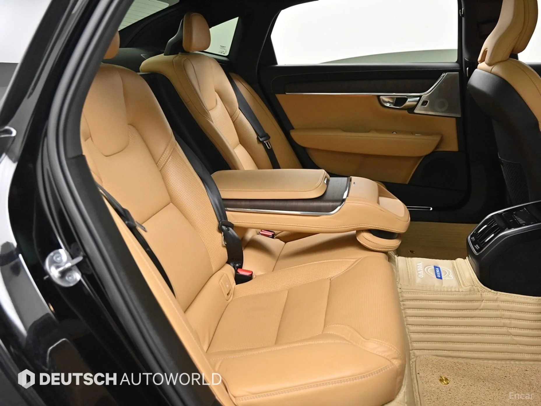 Volvo S90 превью 12