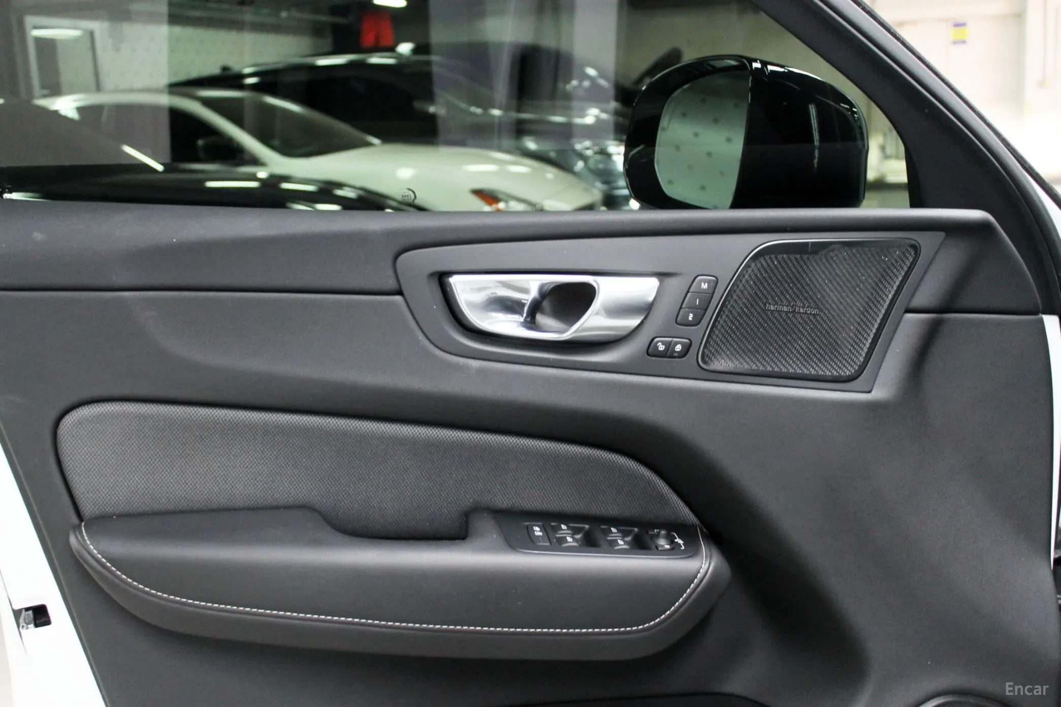 Volvo XC60 Gen 2 превью 7
