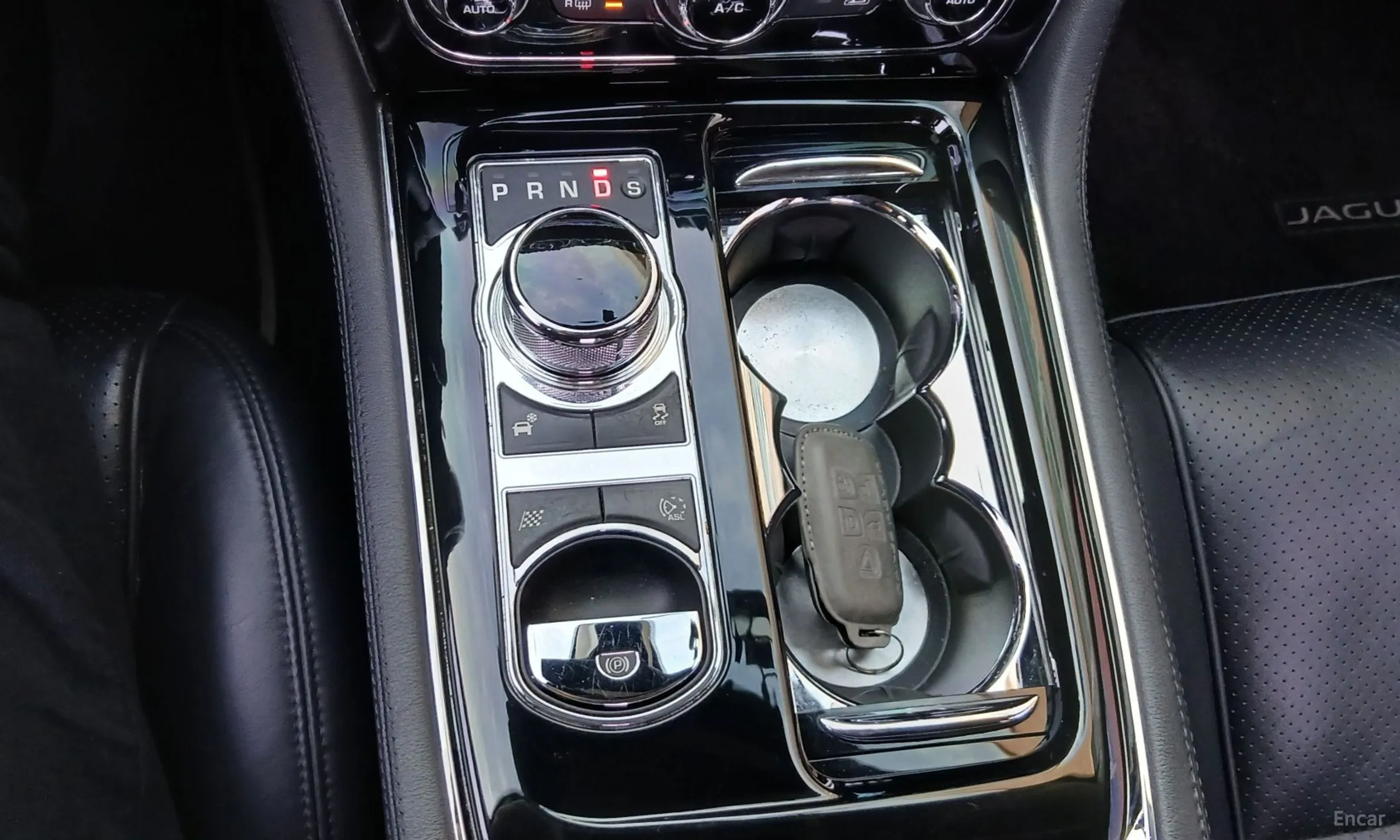 Jaguar All New XJ превью 10