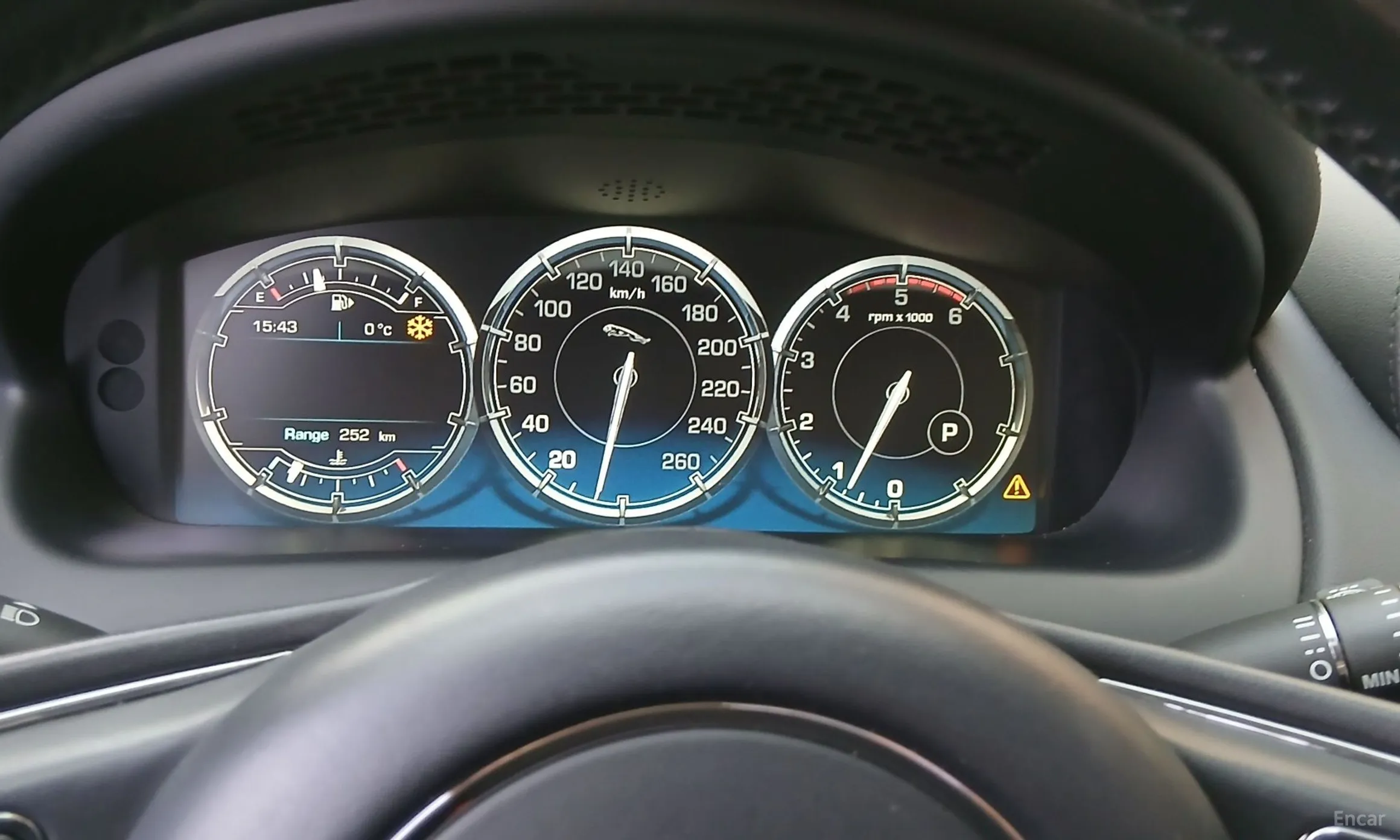 Jaguar All New XJ превью 11