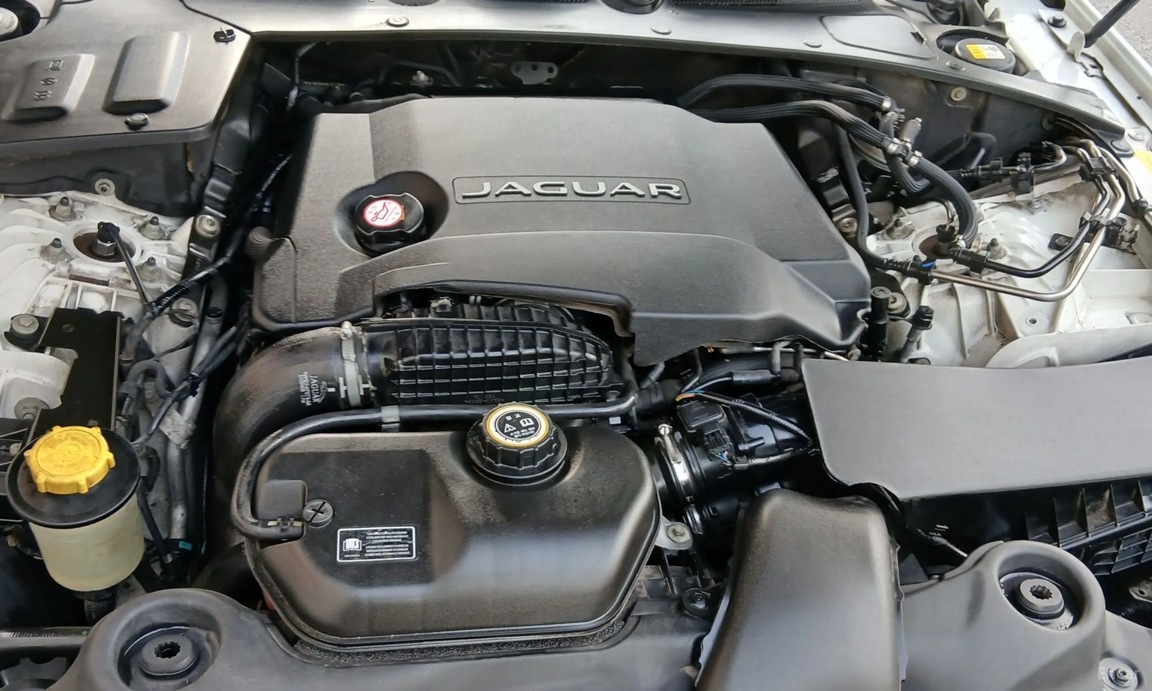 Jaguar All New XJ превью 19