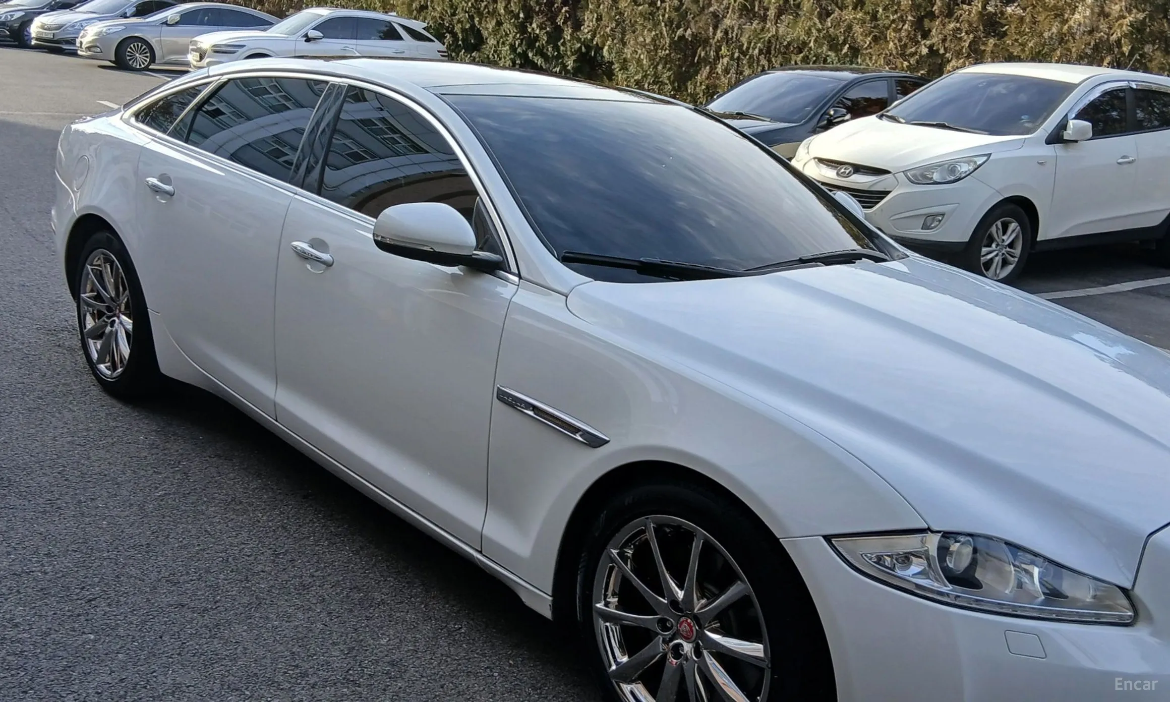 Jaguar All New XJ превью 3