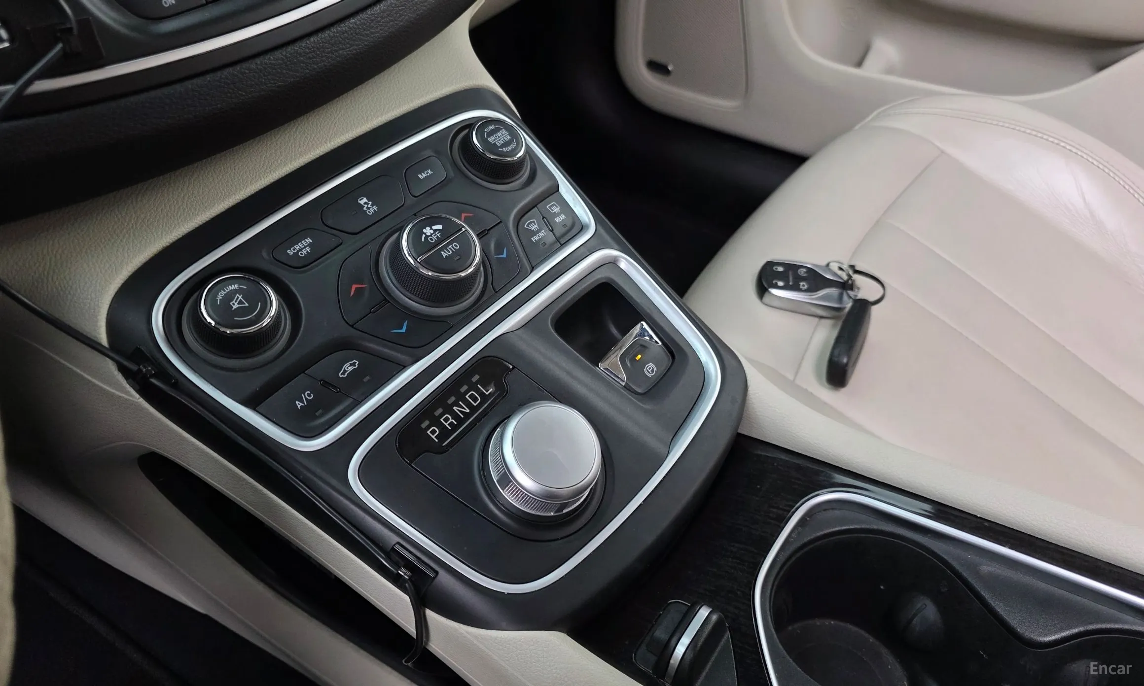 Chrysler 200 Second generation превью 9