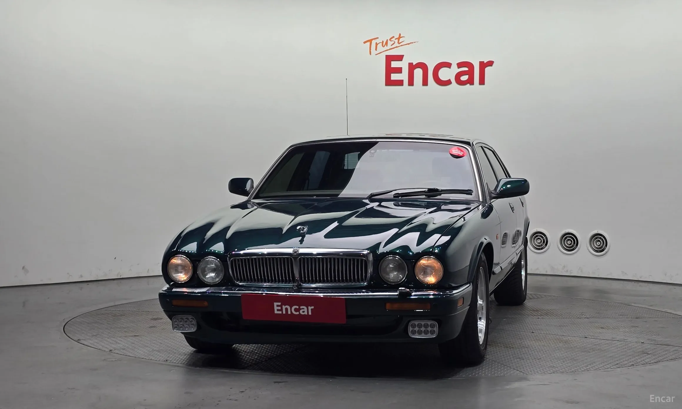 Jaguar XJ-6 превью 3