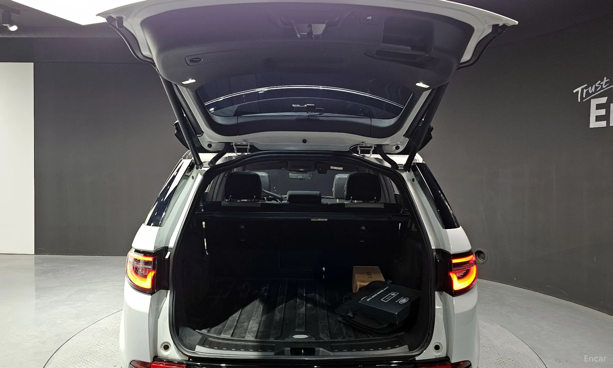 Land Rover Discovery Sports превью 20