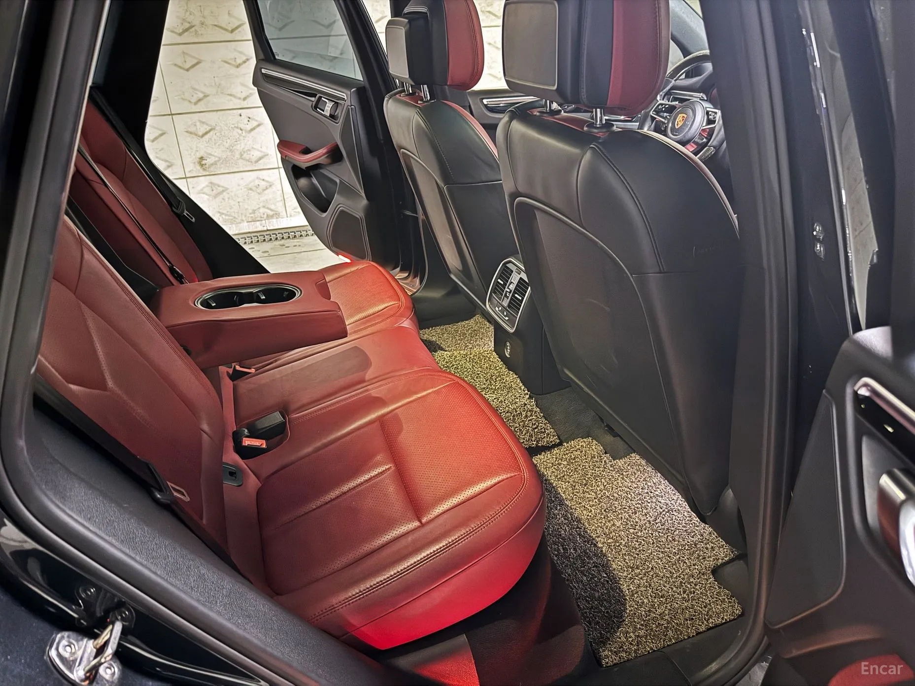Porsche Macan превью 10