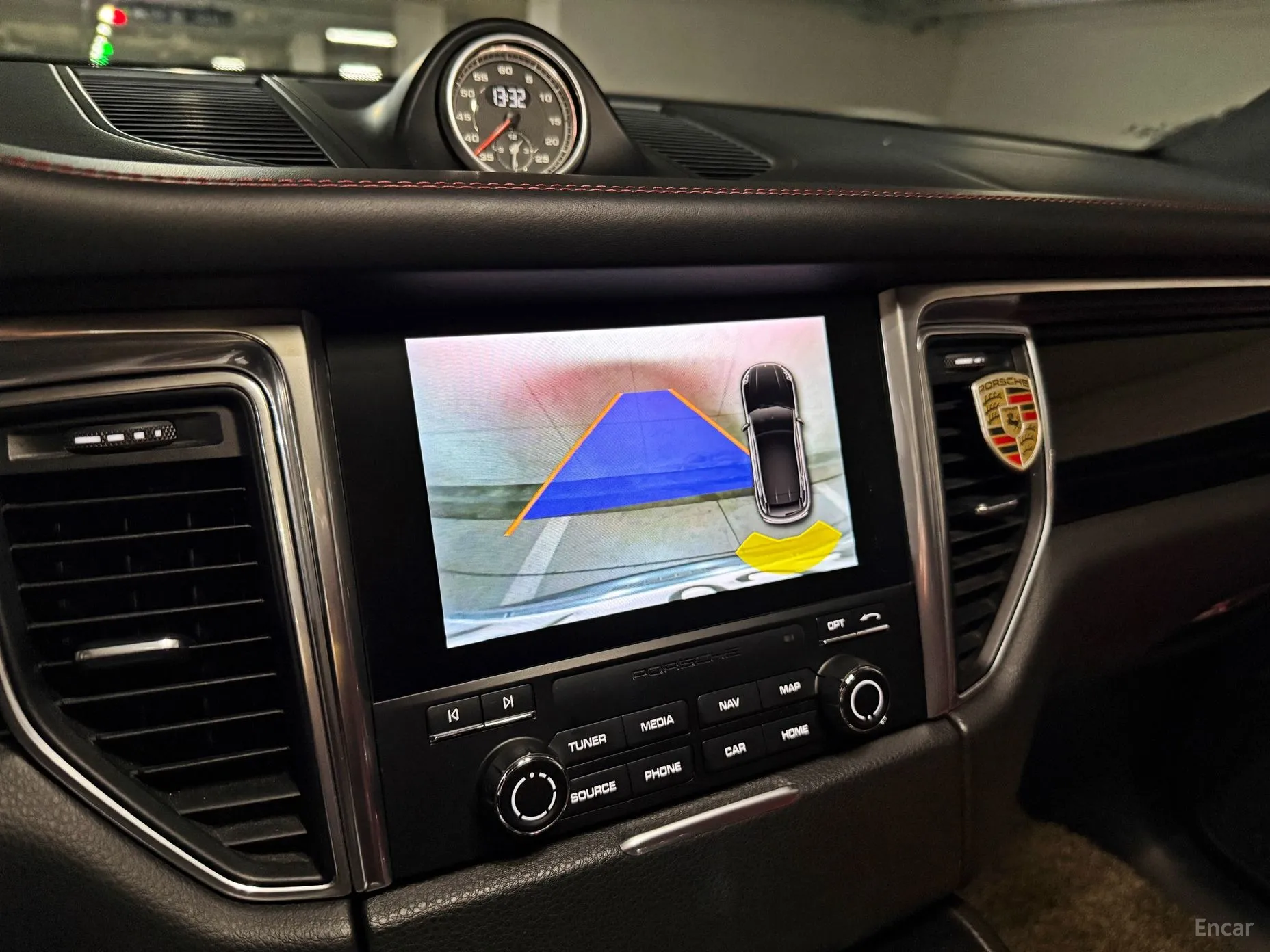 Porsche Macan превью 13