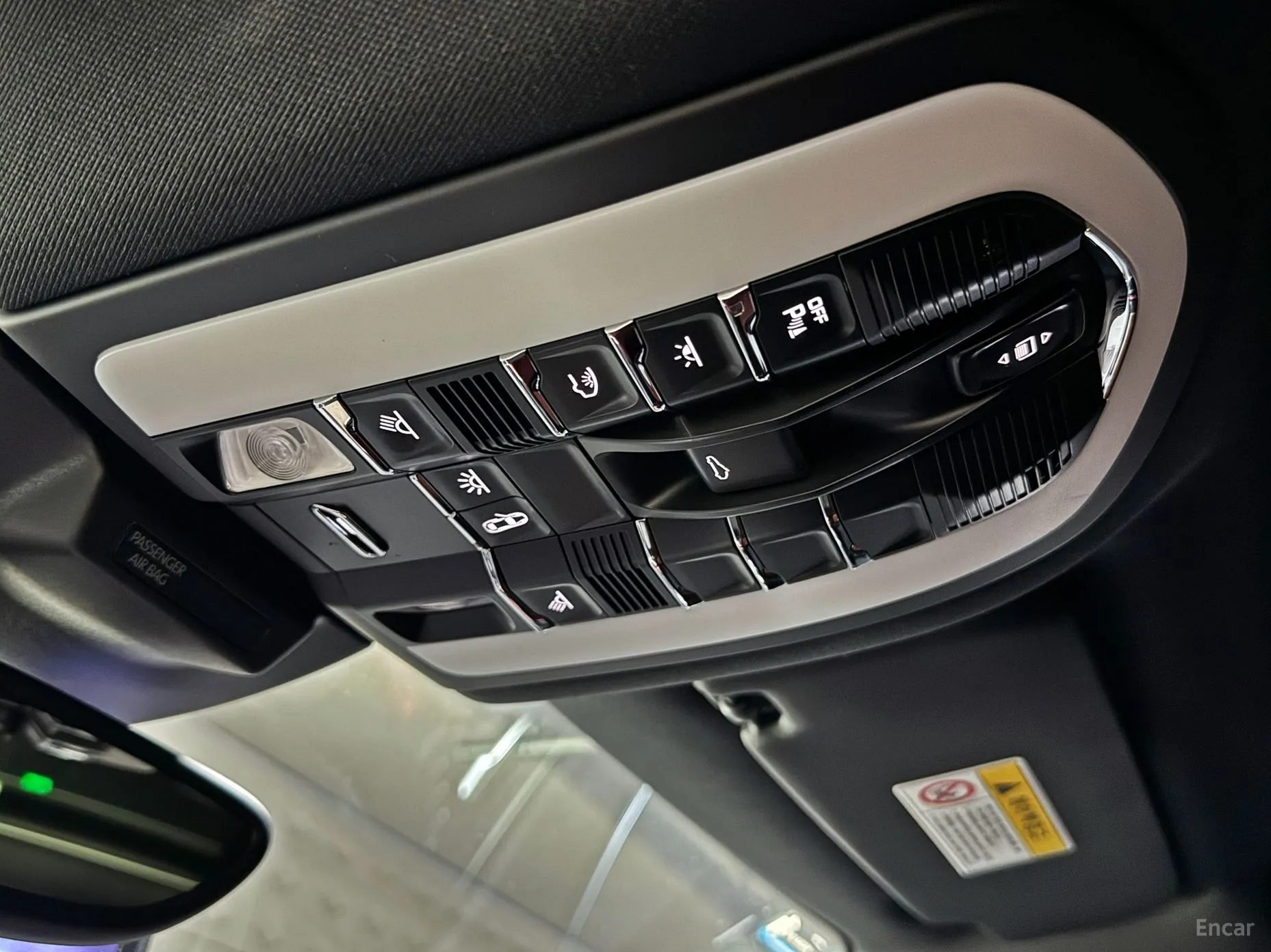 Porsche Macan превью 17