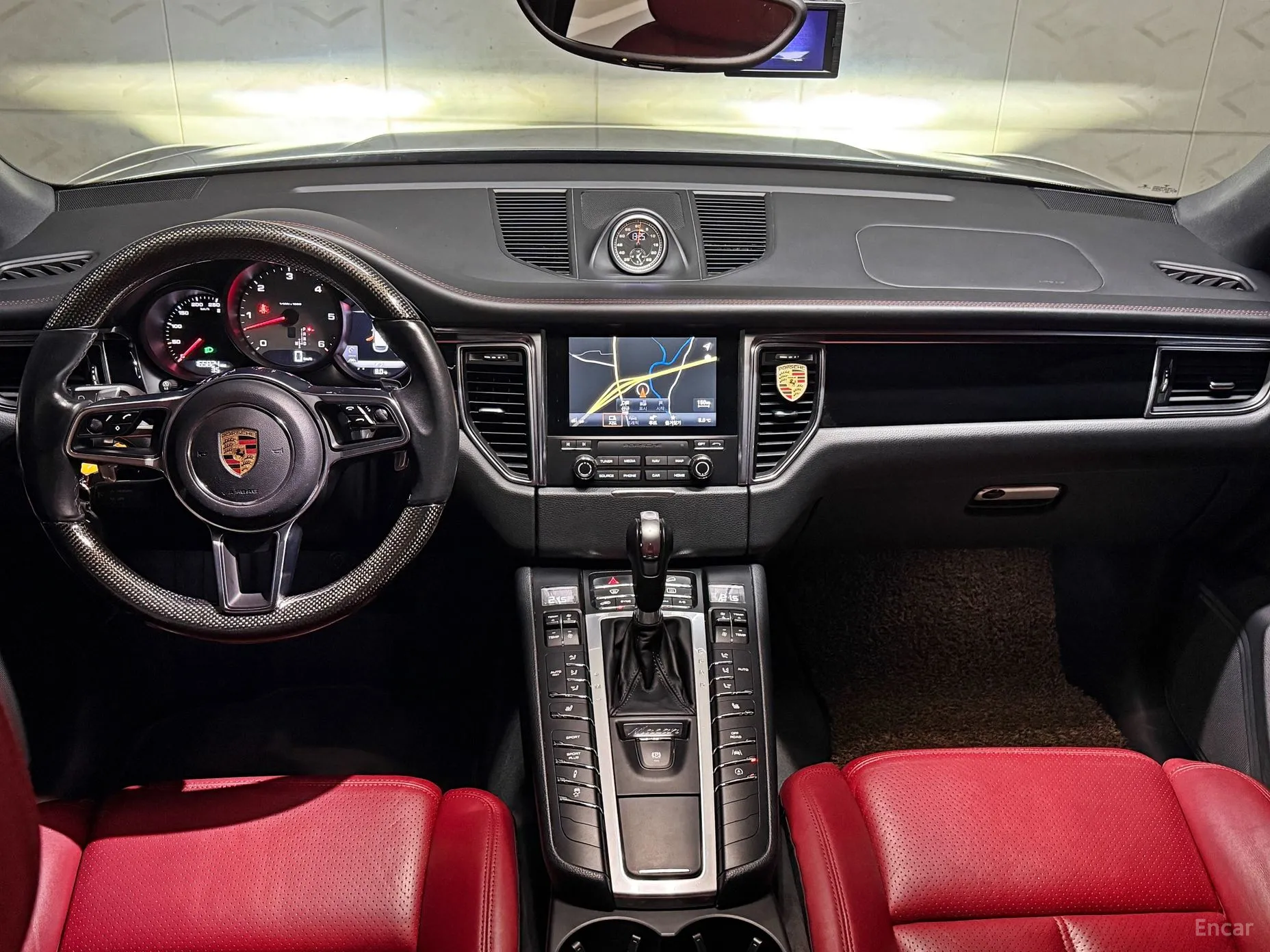 Porsche Macan превью 8
