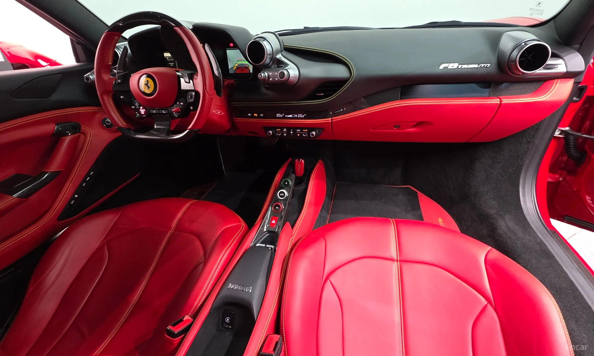 Ferrari F8 Tributo превью 7
