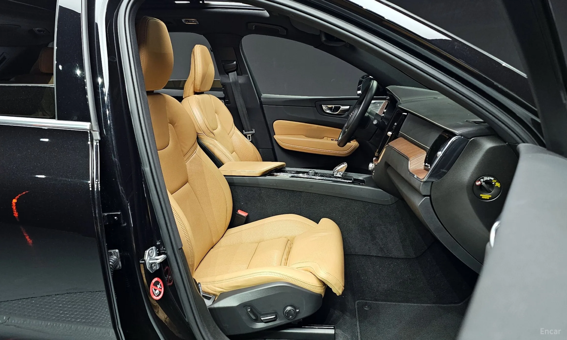 Volvo XC60 Gen 2 превью 10