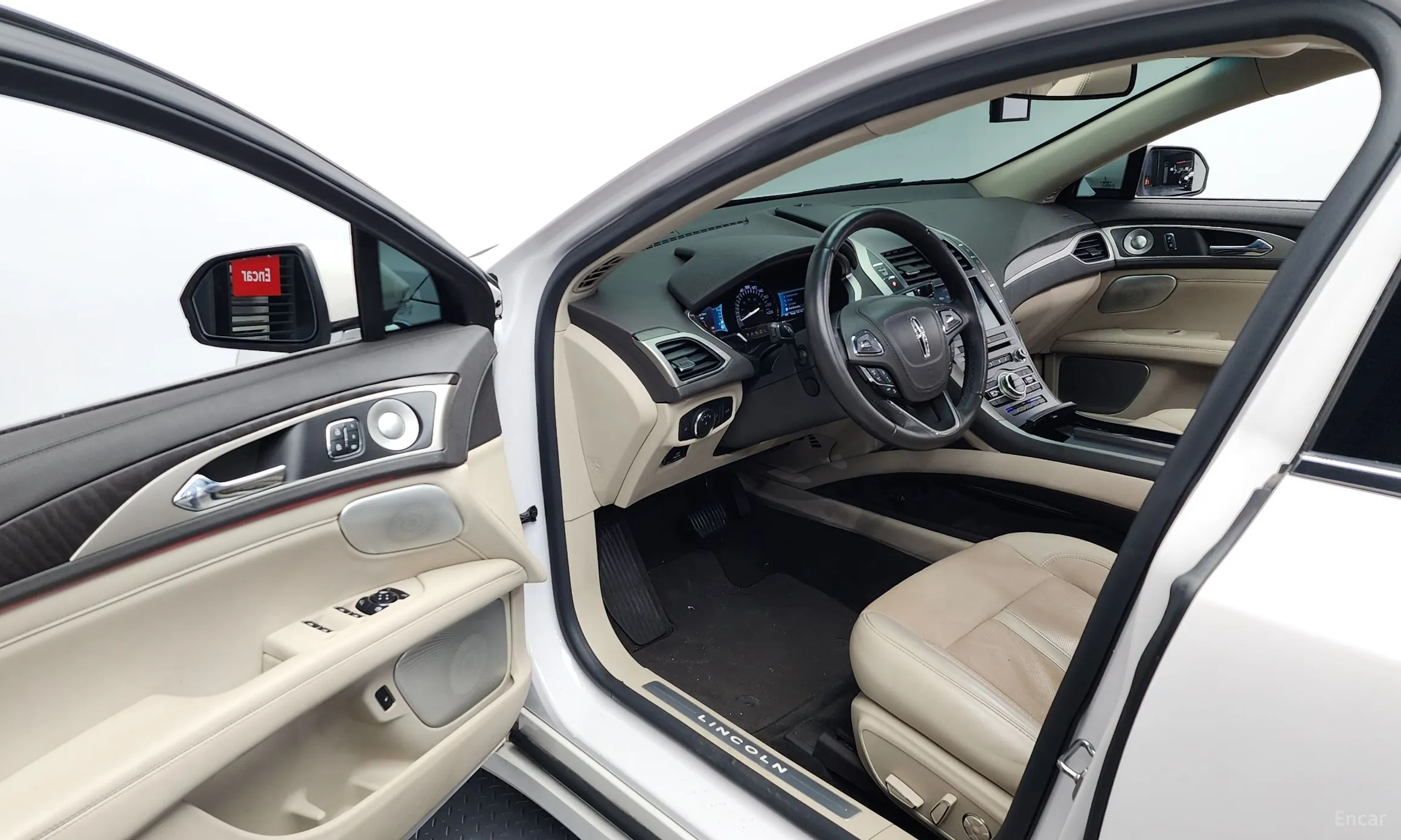 Lincoln New MKZ превью 10