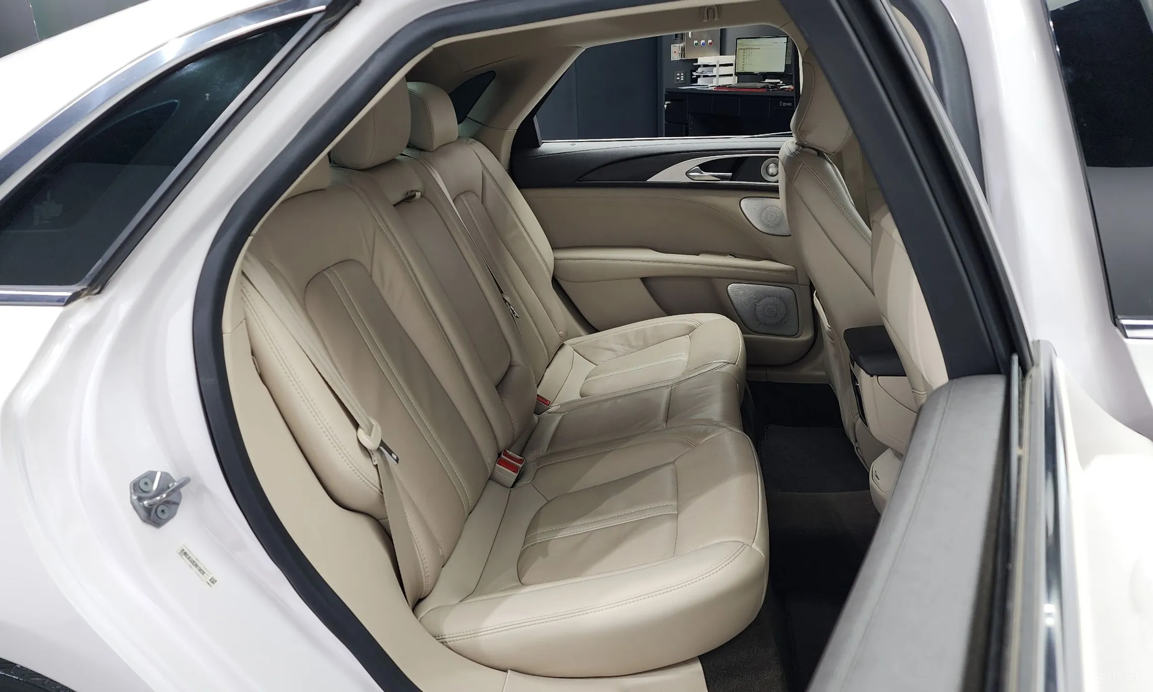 Lincoln New MKZ превью 12