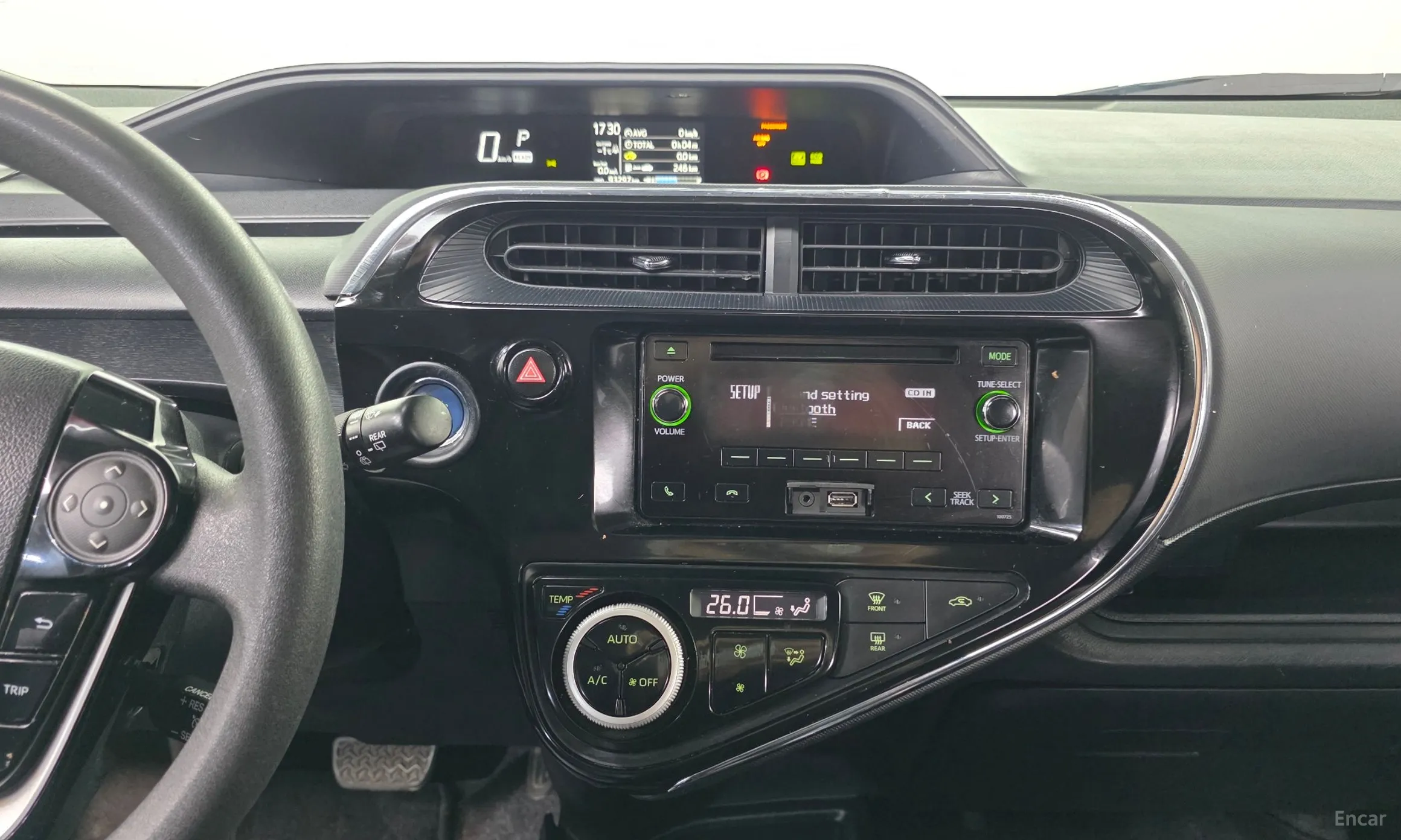 Toyota Prius C превью 15