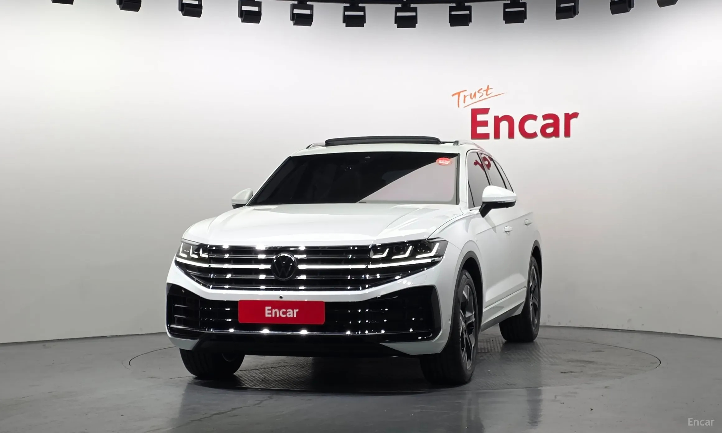Volkswagen Touareg 3rd Generation превью 3