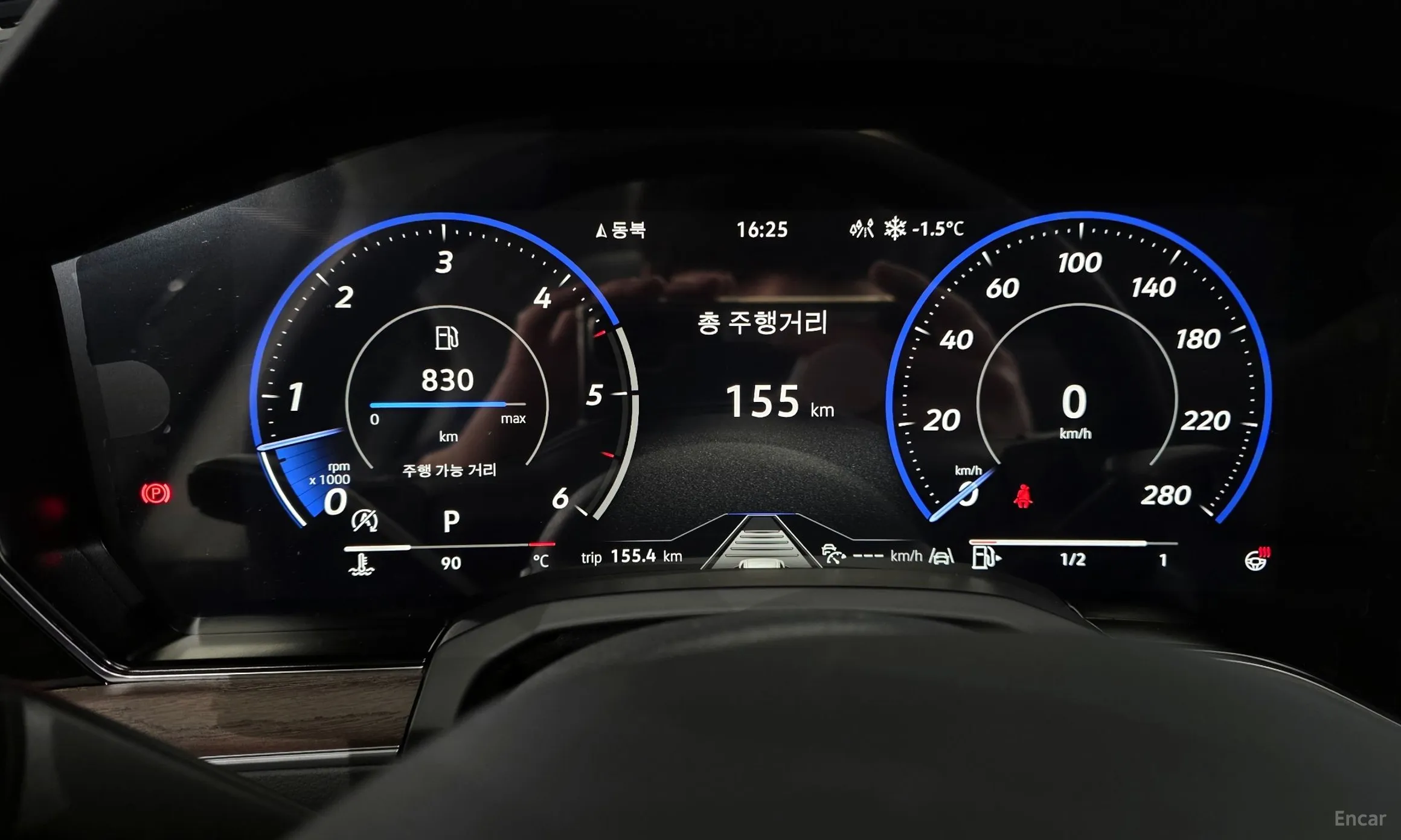 Volkswagen Touareg 3rd Generation превью 8