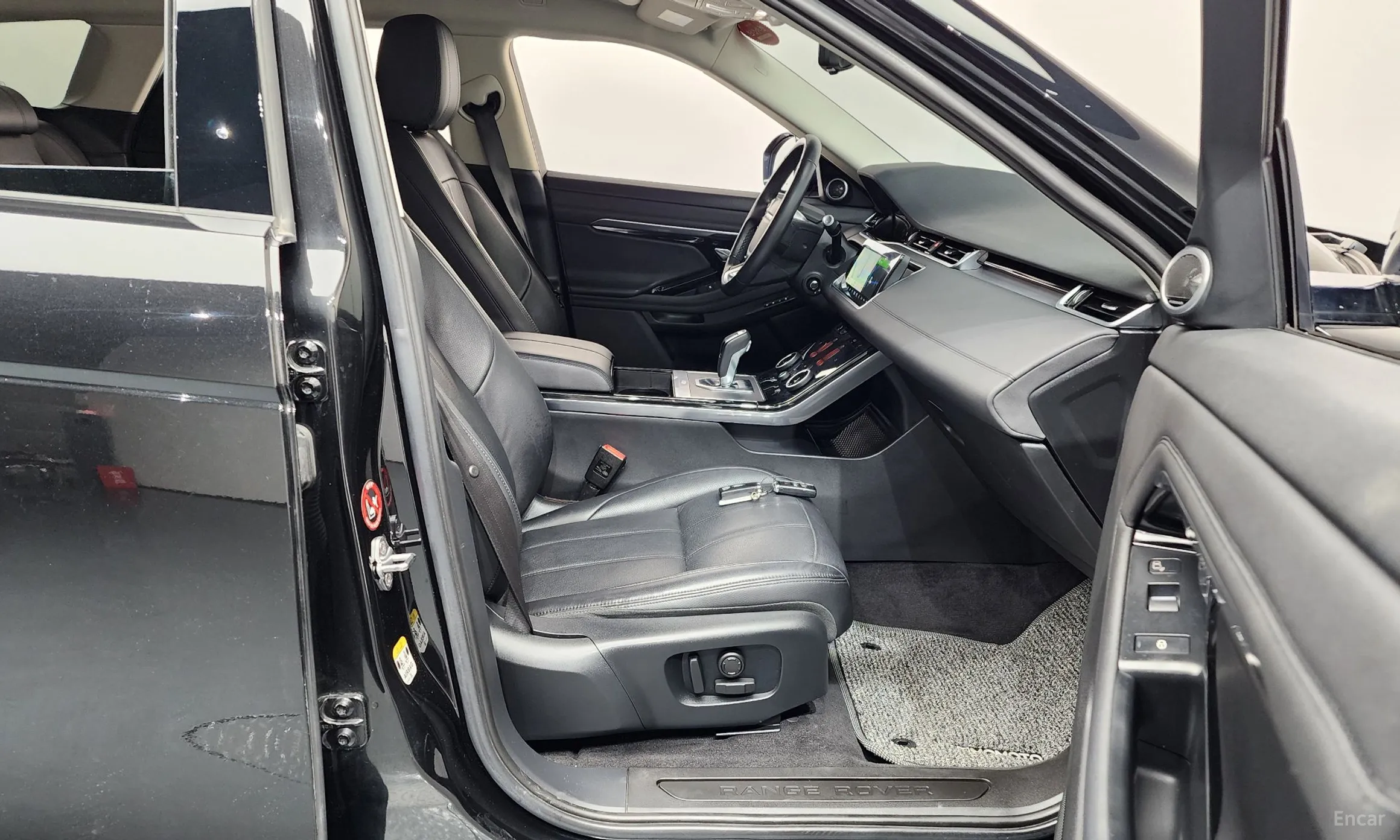 Land Rover Range Rover Evoque 2nd Generation превью 11