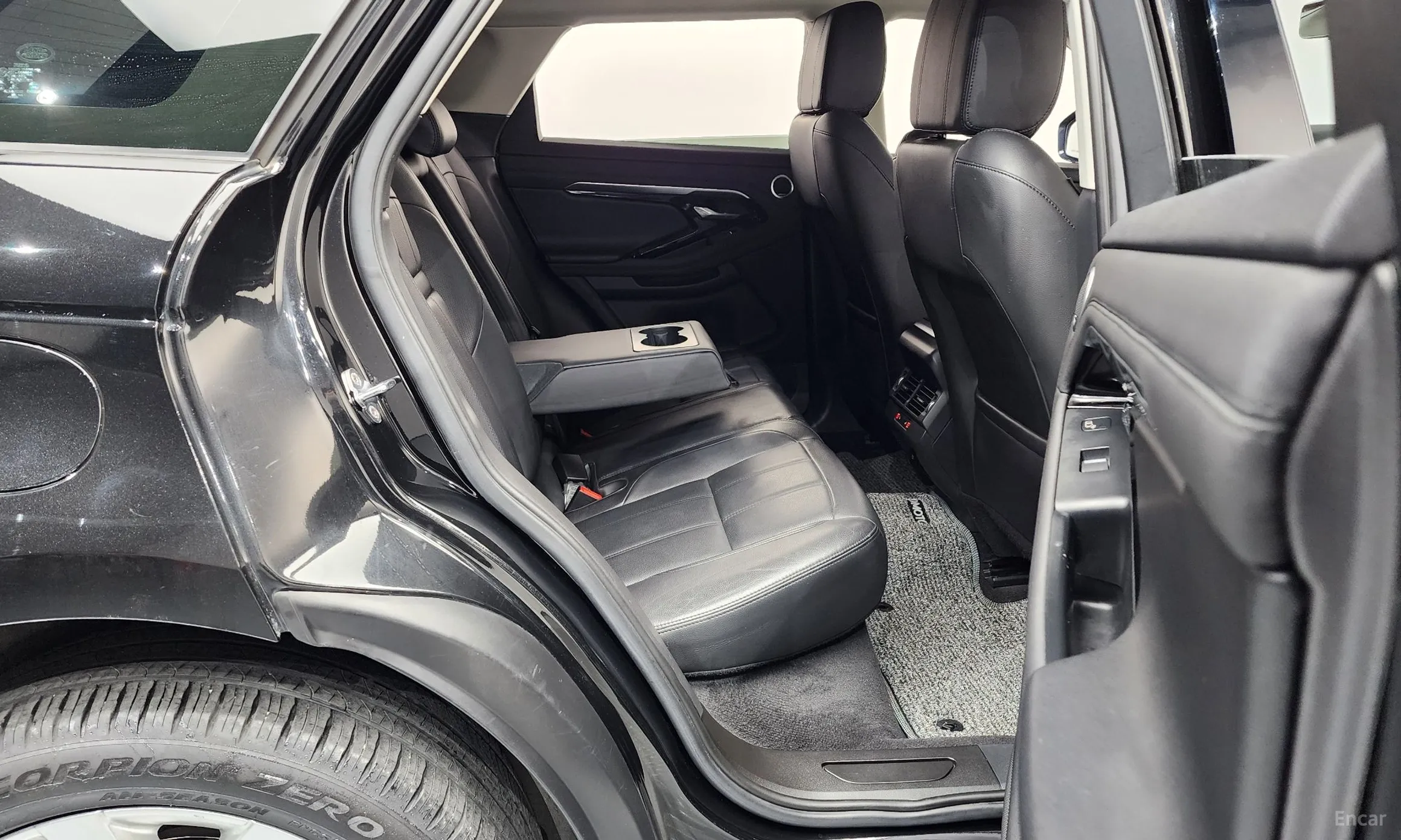 Land Rover Range Rover Evoque 2nd Generation превью 12