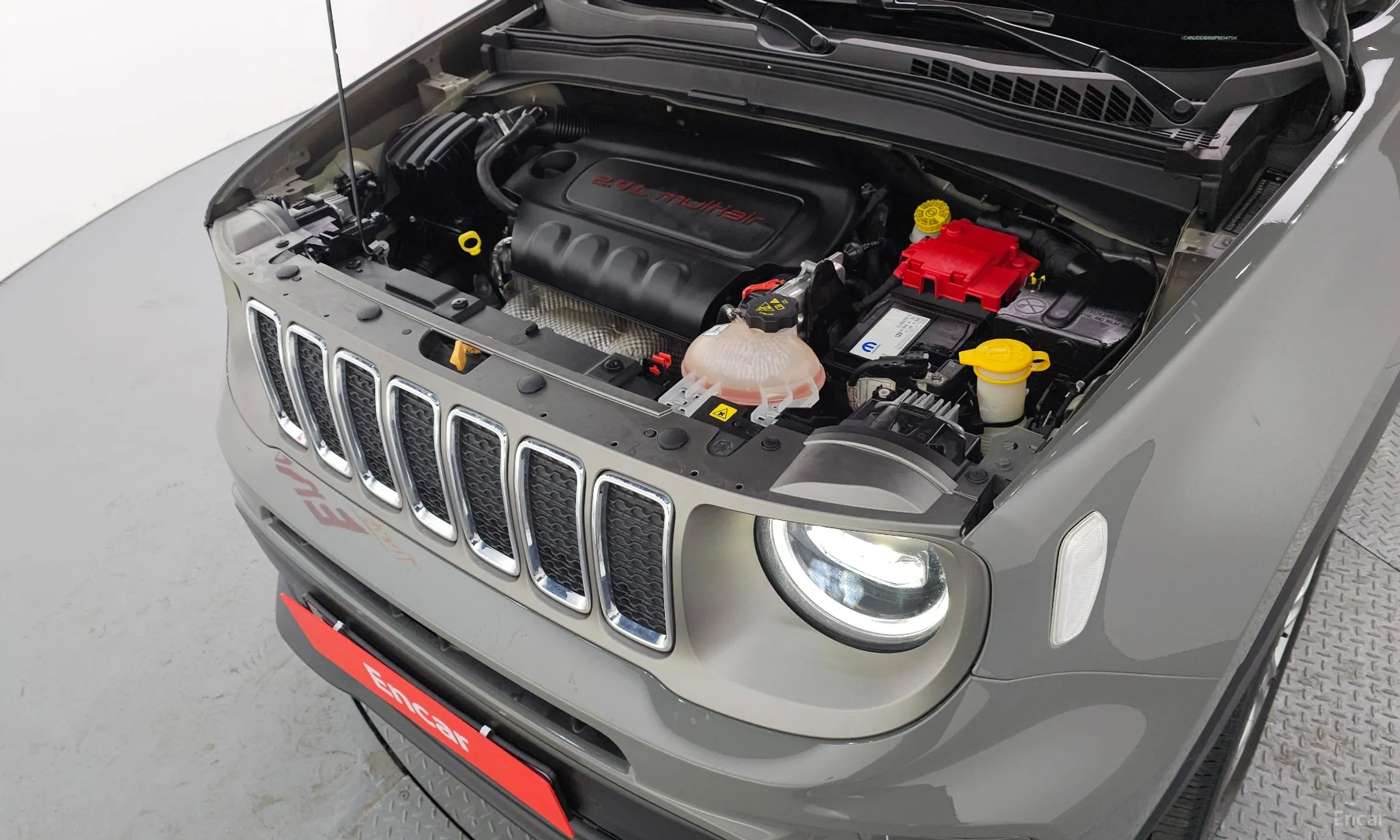 Jeep Renegade превью 6