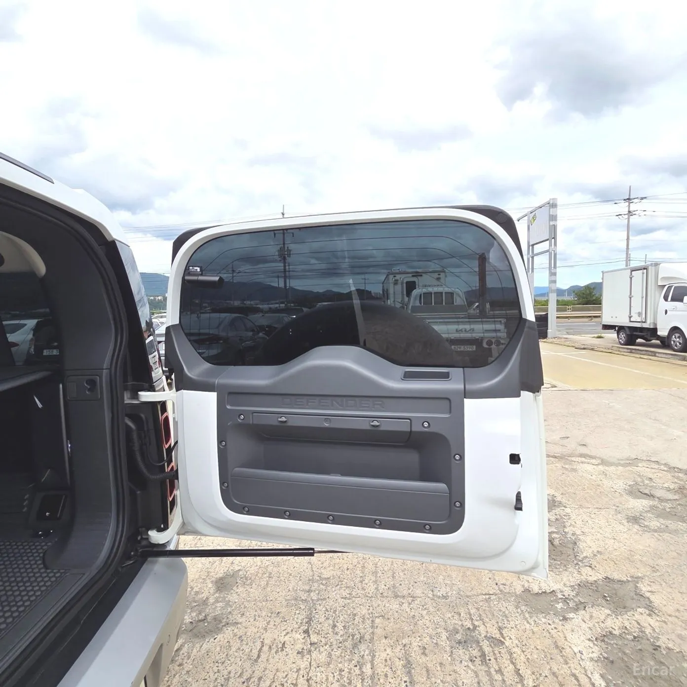 Land Rover Defender (L663) превью 18