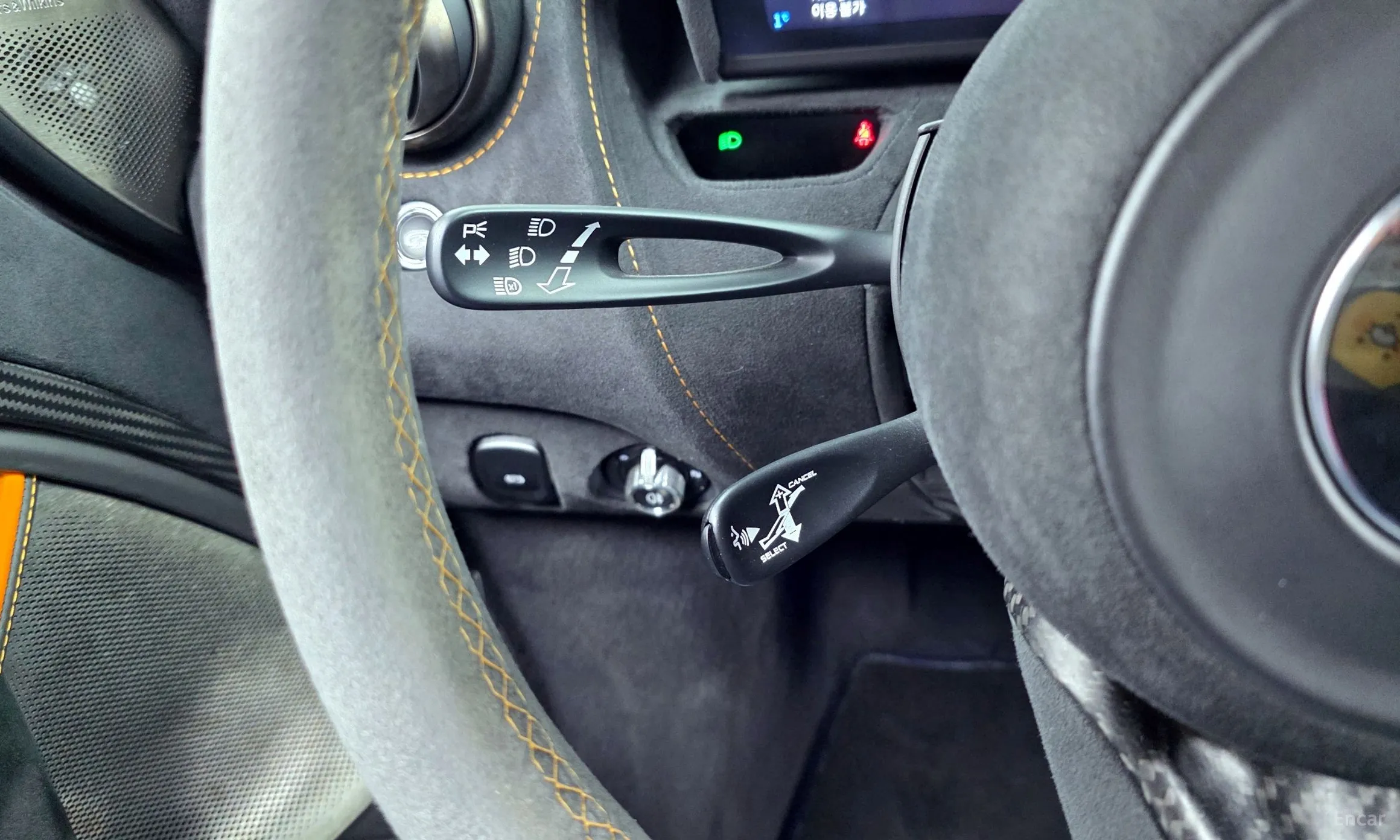 McLaren 720S превью 12