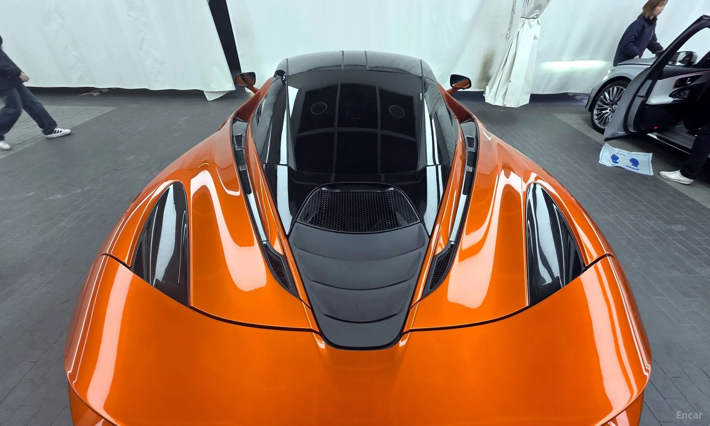 McLaren 720S превью 20