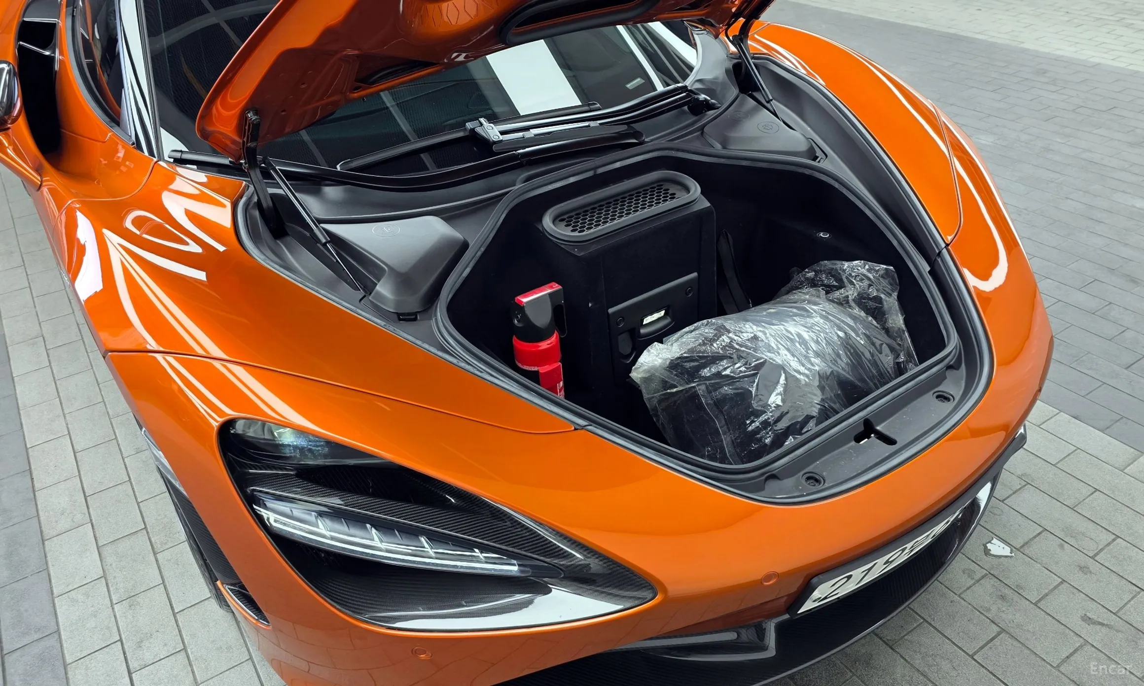 McLaren 720S превью 6