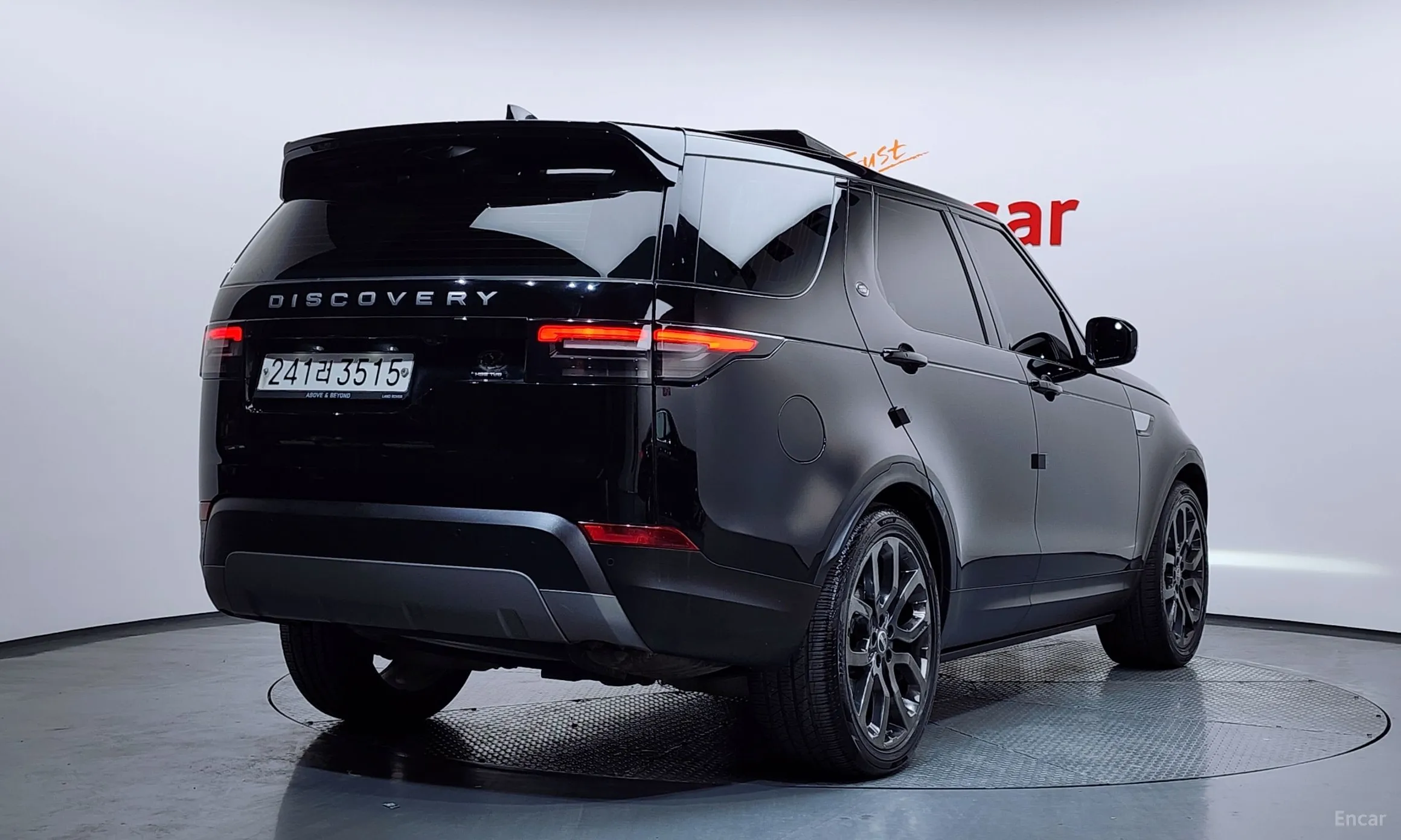 Land Rover Discovery 5 превью 2