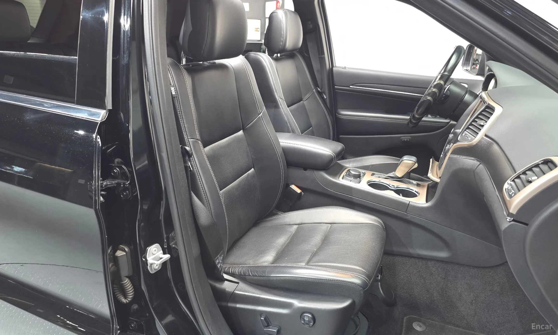 Jeep Grand Cherokee превью 10