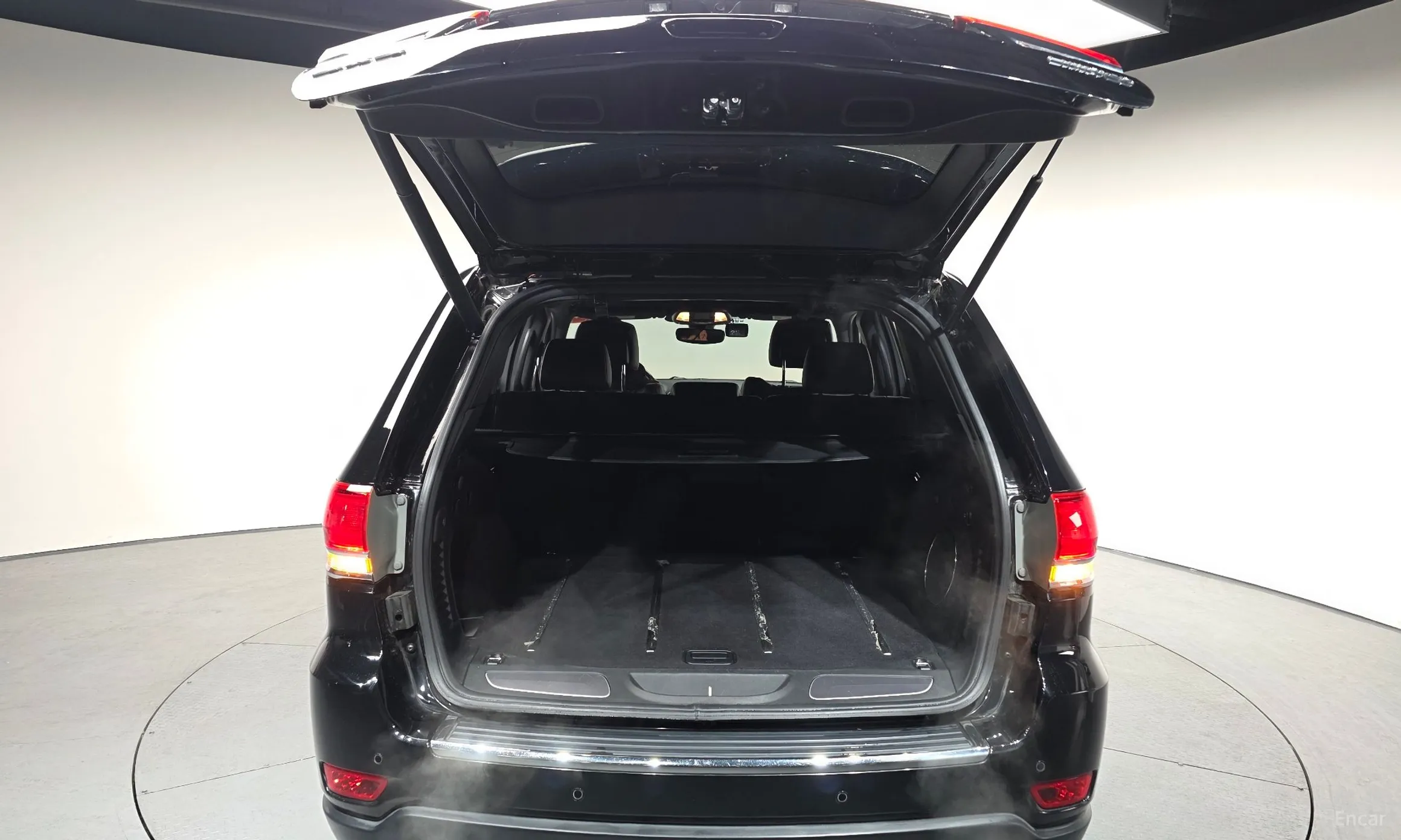 Jeep Grand Cherokee превью 20