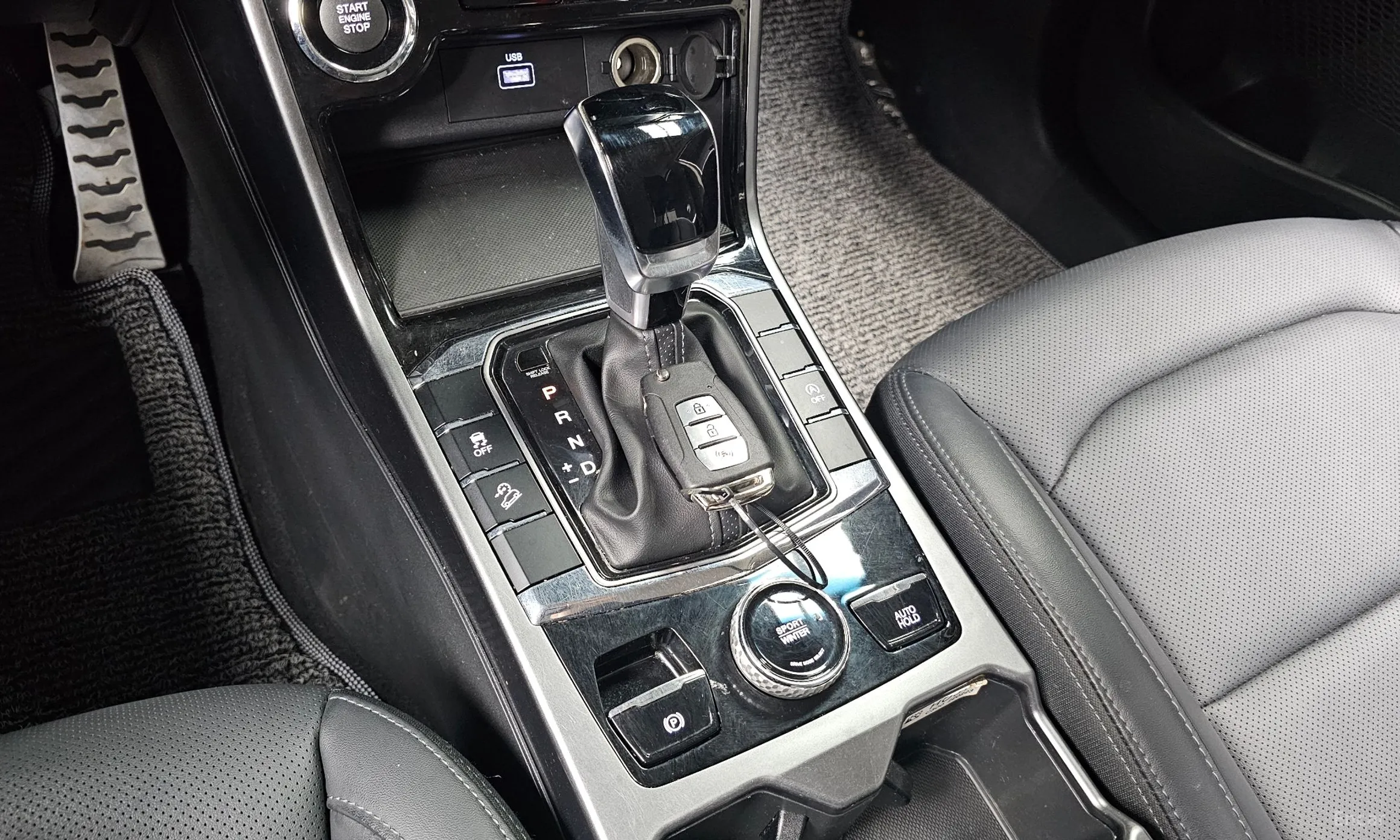 KG Mobility (SsangYong) Beautiful Korando превью 9