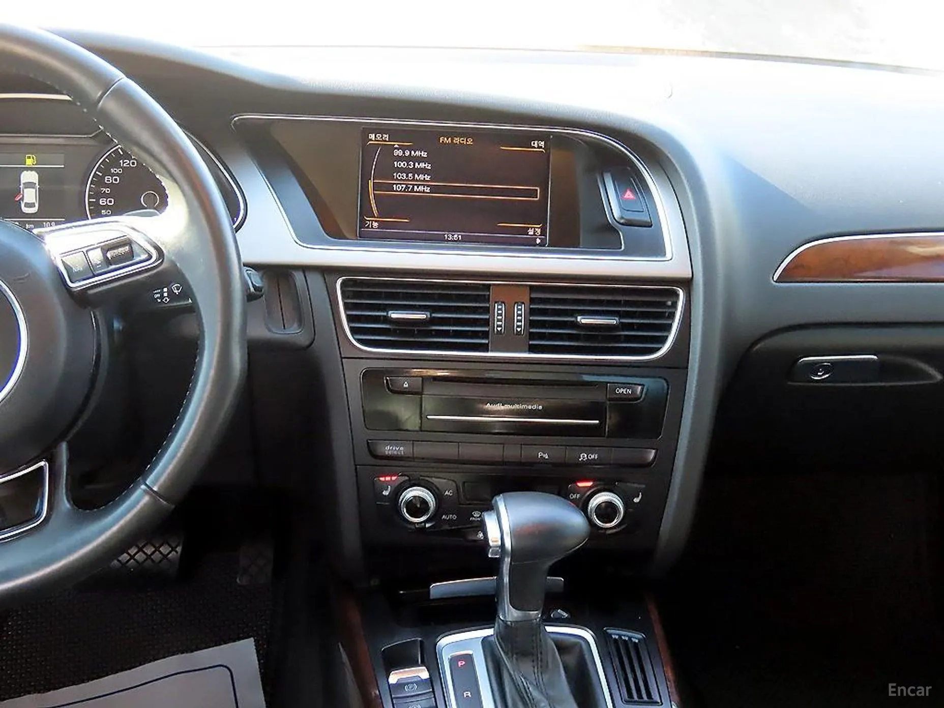 Audi New A4 превью 10