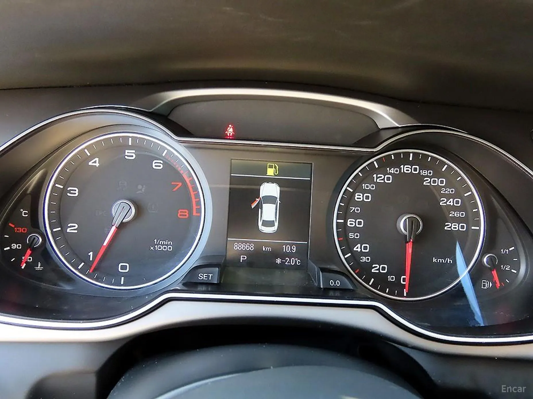 Audi New A4 превью 8