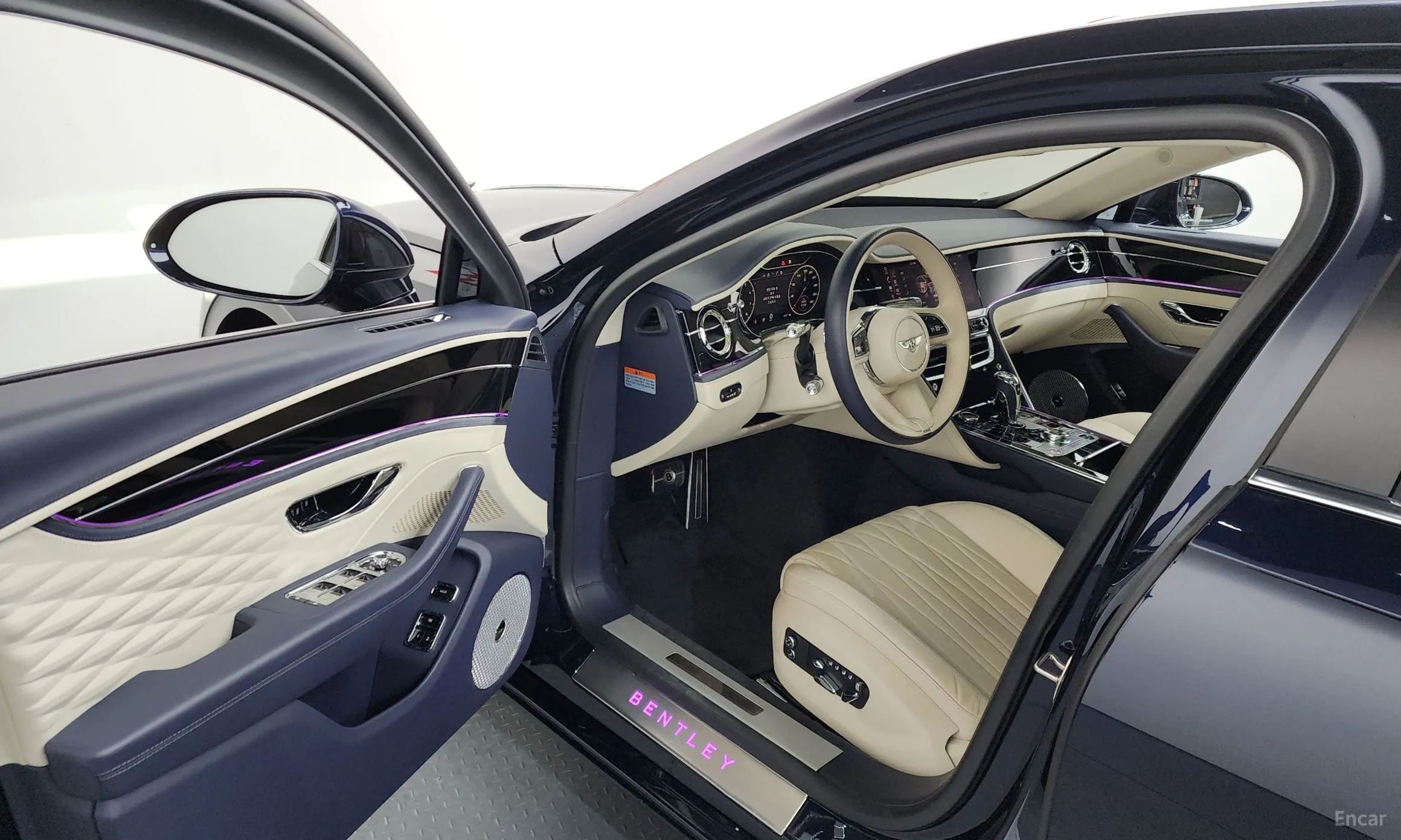 Bentley Flying Spur 3rd Generation превью 10