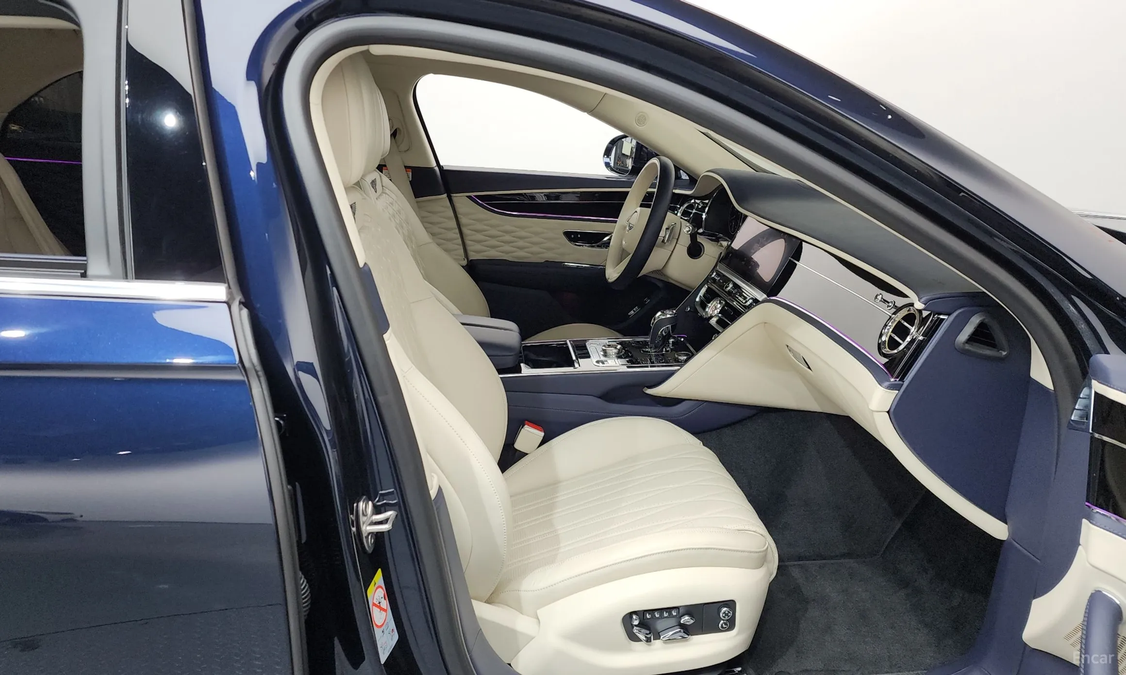 Bentley Flying Spur 3rd Generation превью 11