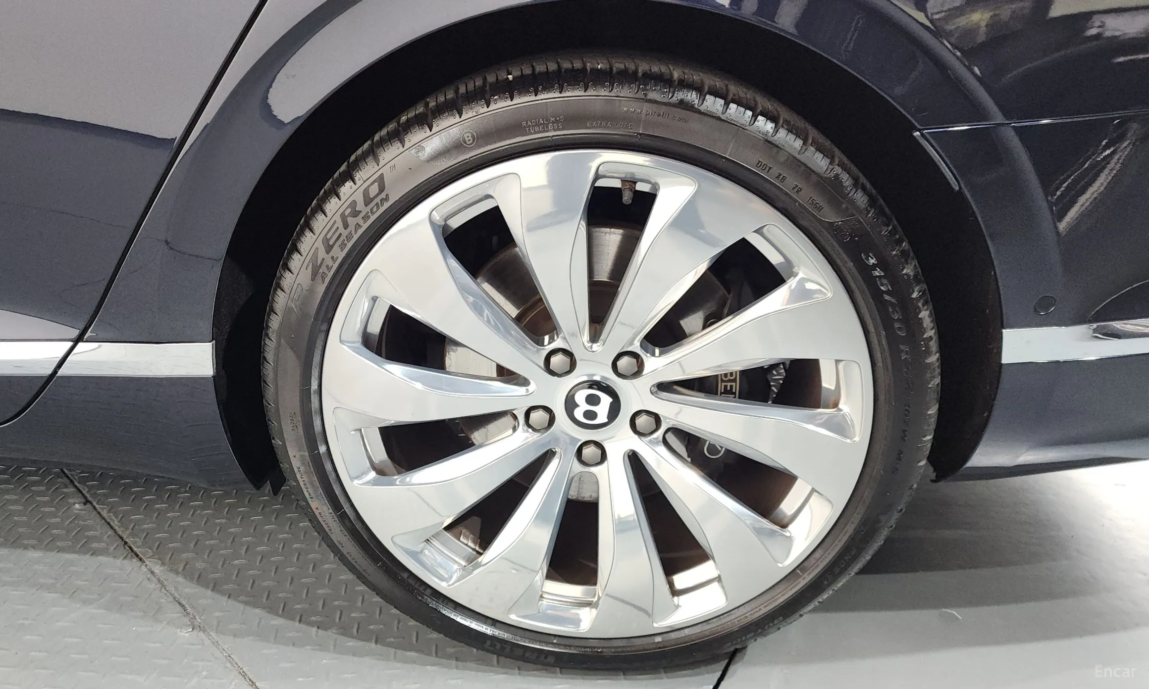 Bentley Flying Spur 3rd Generation превью 5