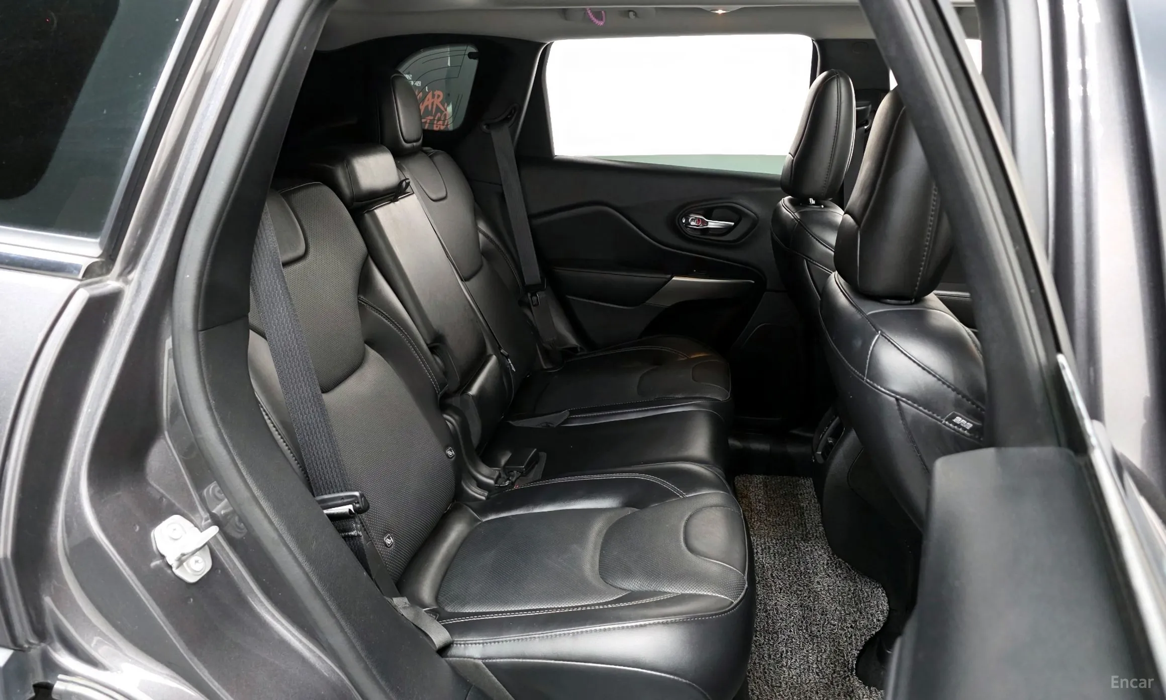 Jeep Cherokee (KL) превью 12
