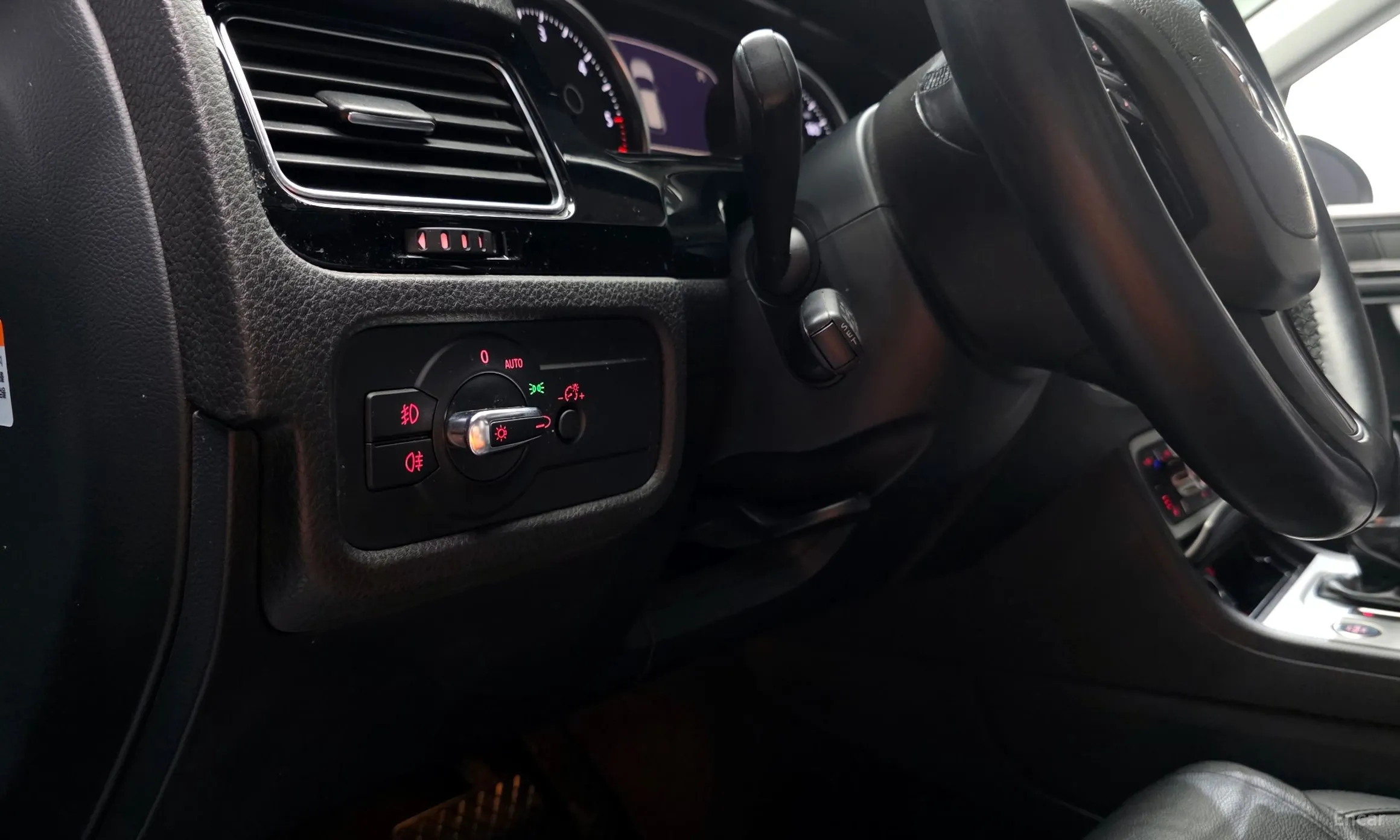 Volkswagen New Touareg превью 15