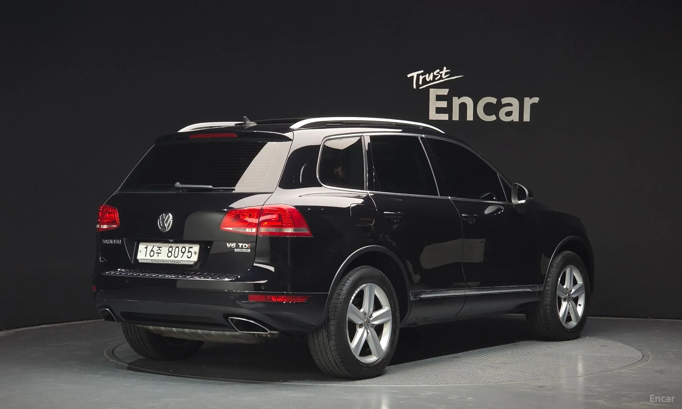 Volkswagen New Touareg превью 2