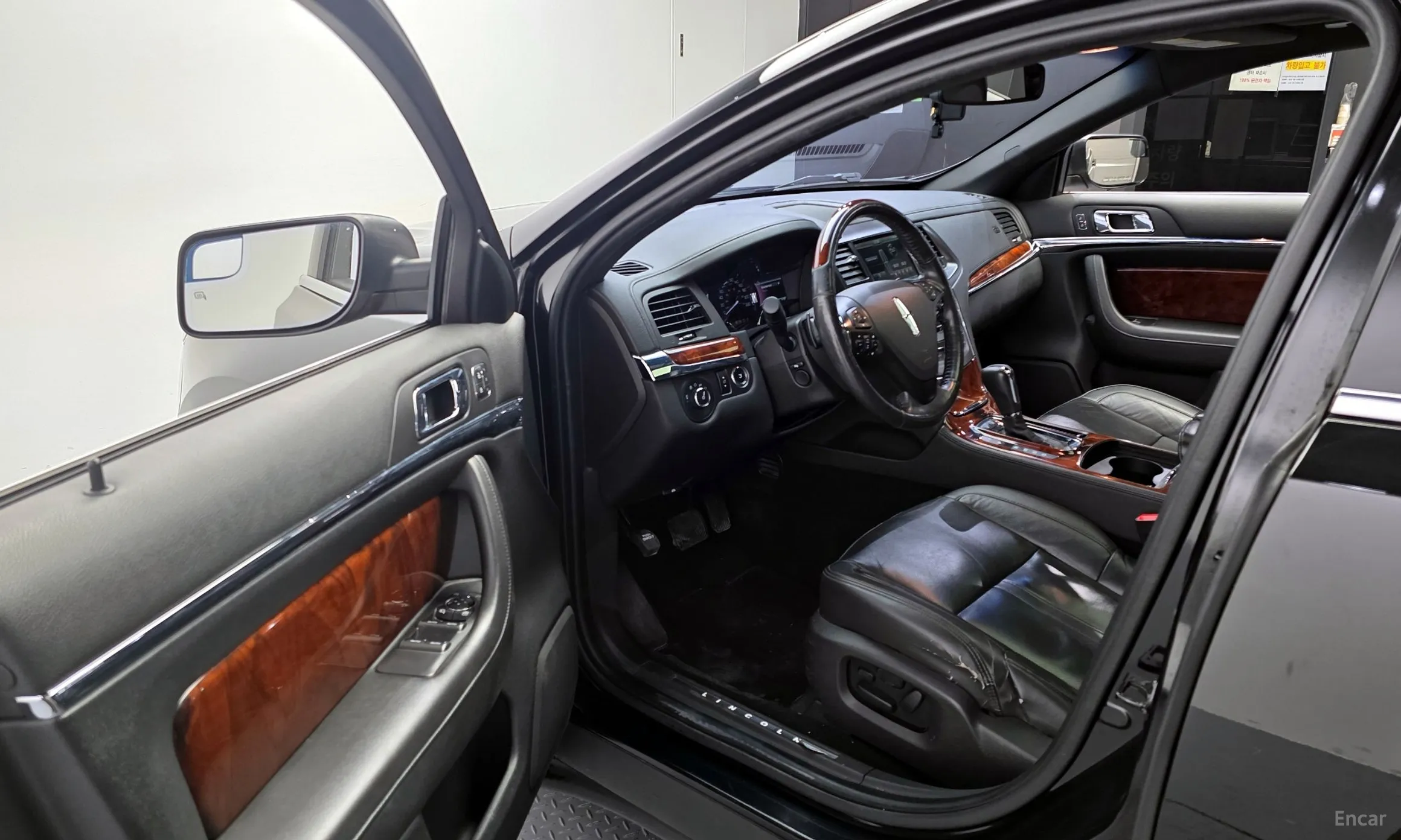 Lincoln New MKS превью 10