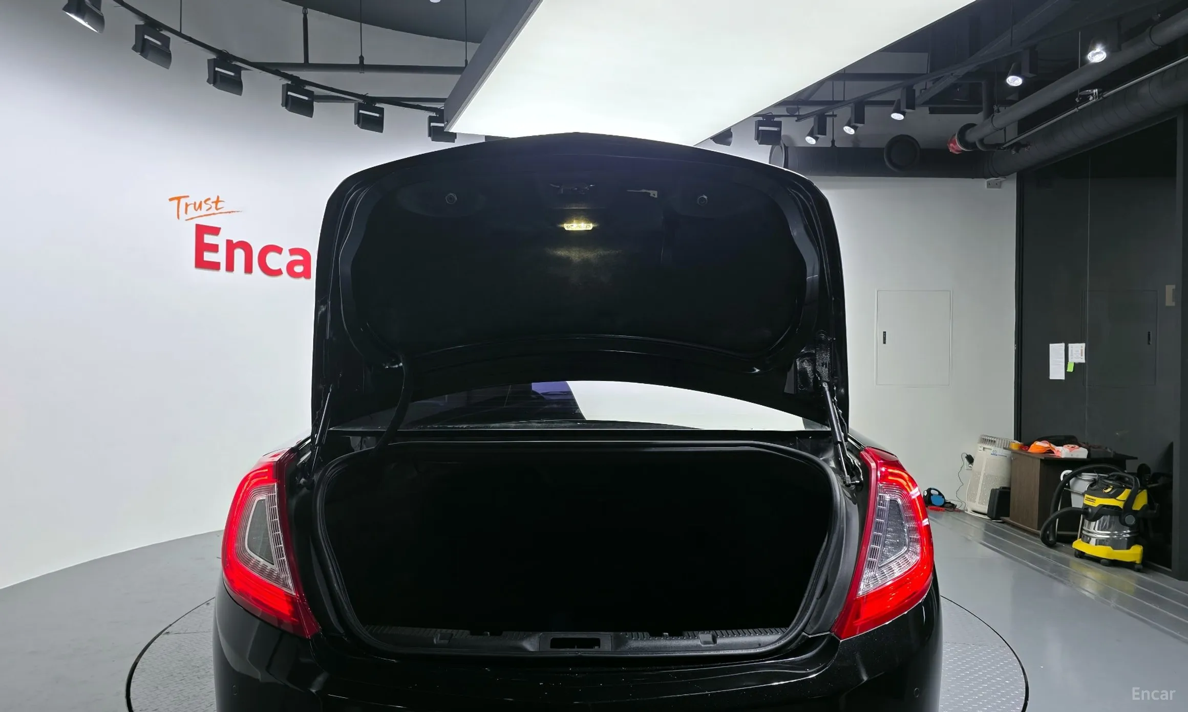 Lincoln New MKS превью 20