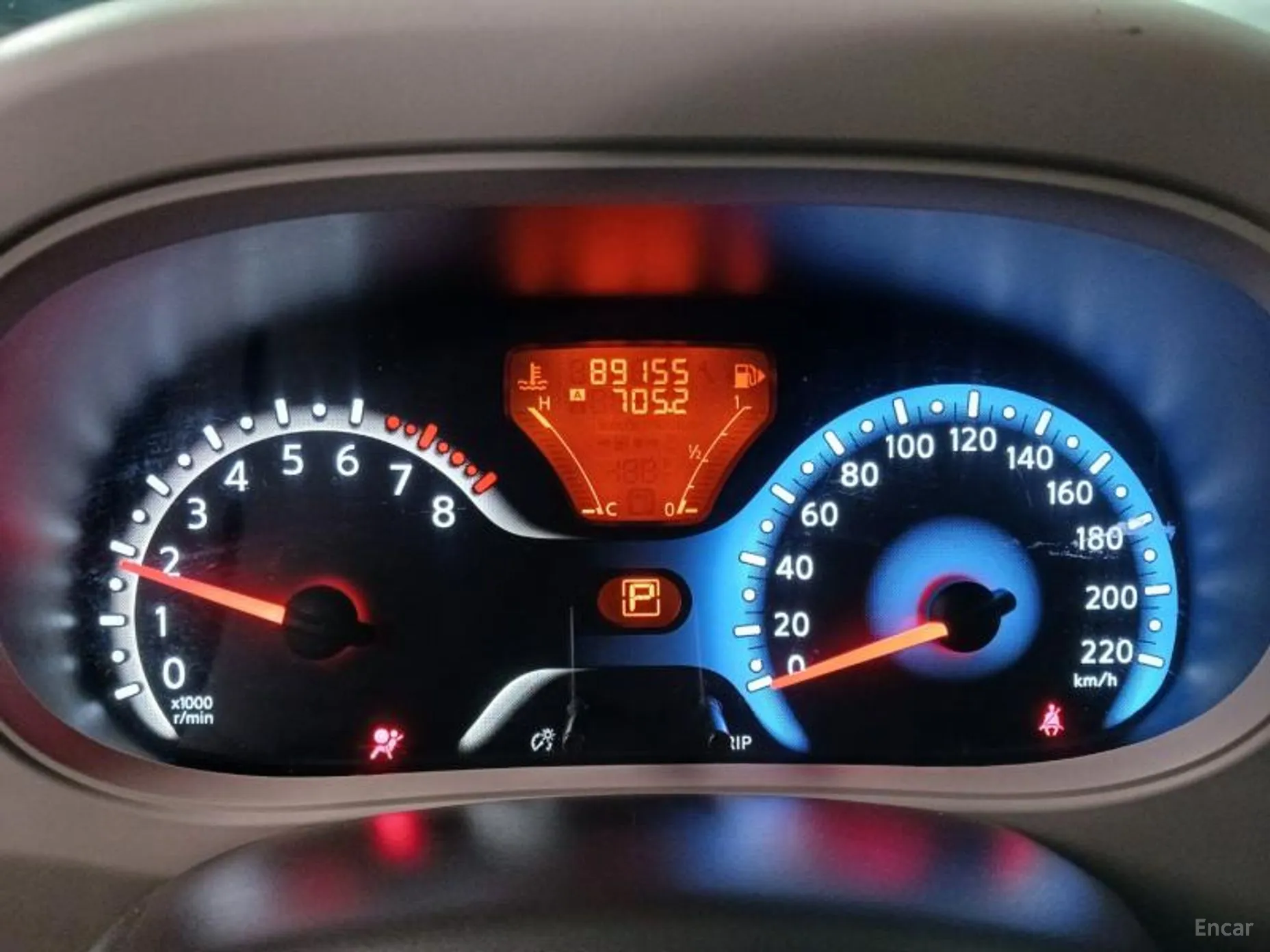 Nissan Cube превью 10