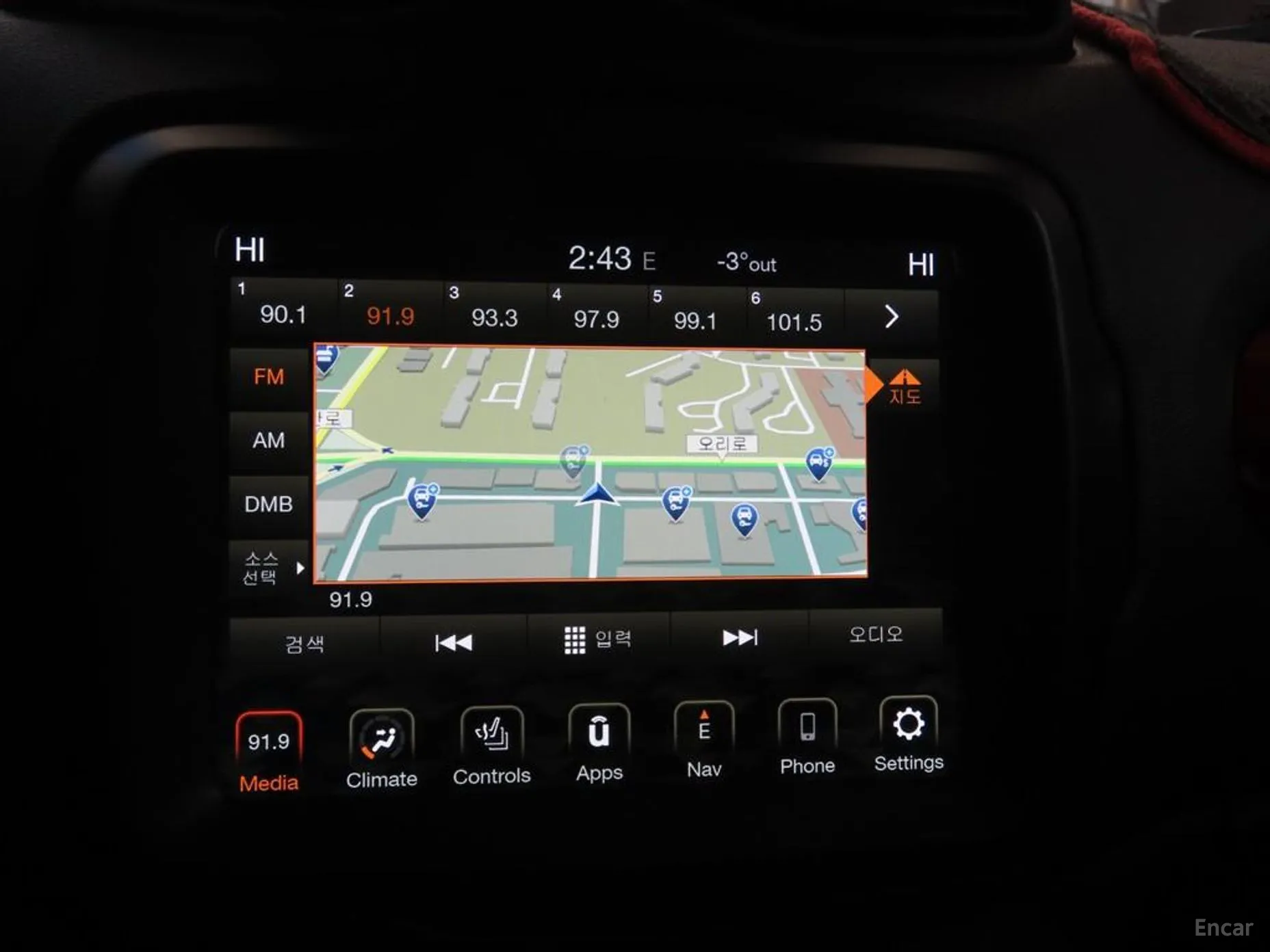 Jeep Renegade превью 14