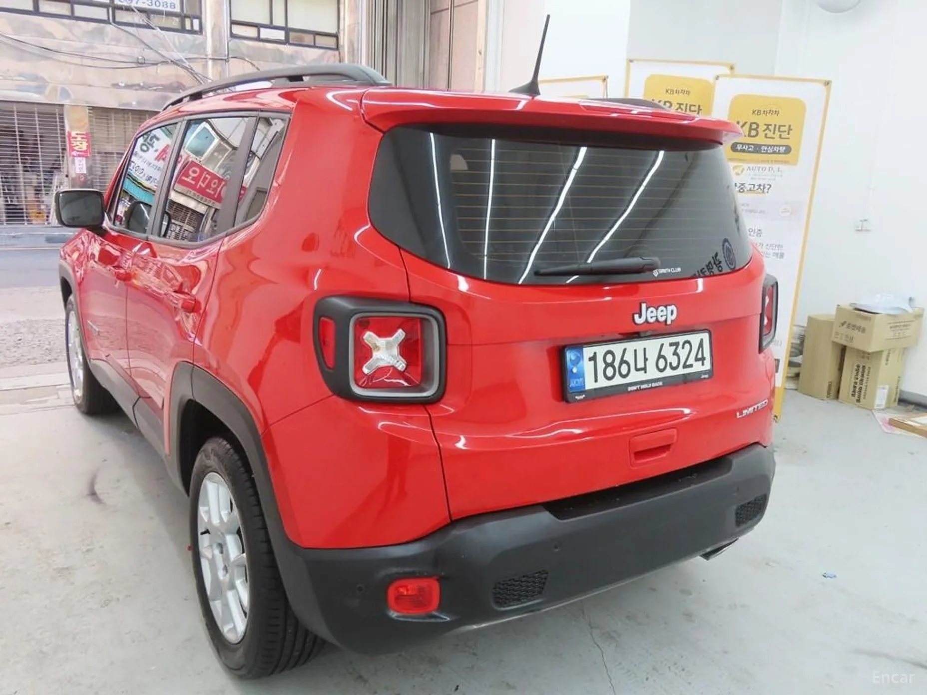 Jeep Renegade превью 4