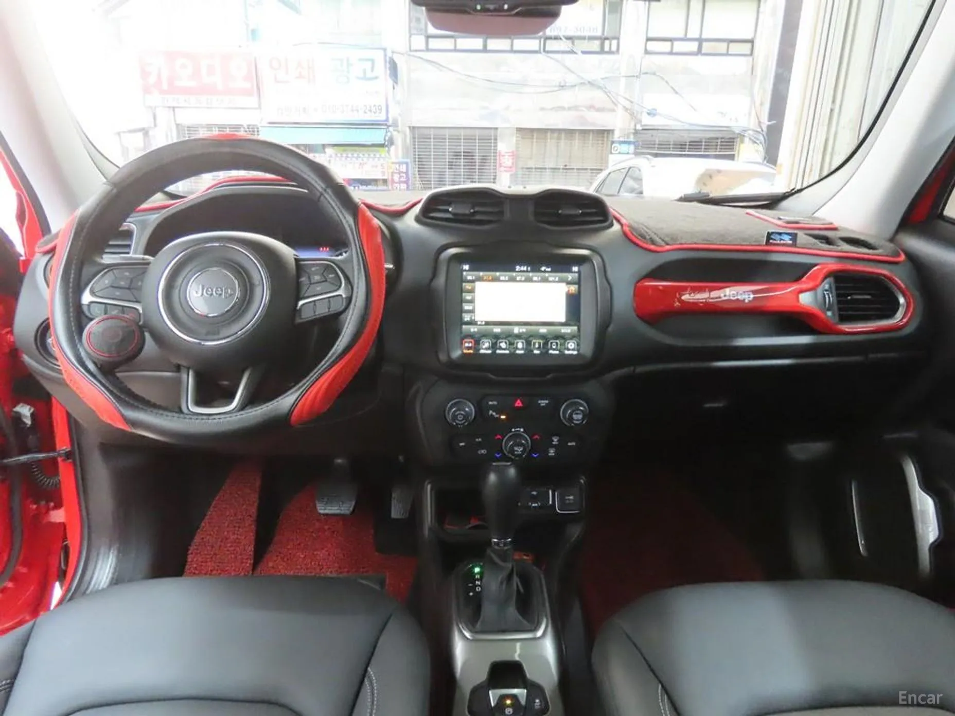 Jeep Renegade превью 7